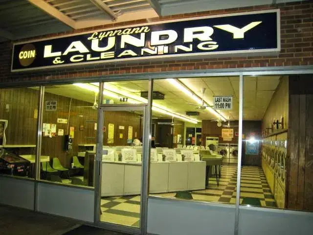 Lynnann Laundry thumbnail 8