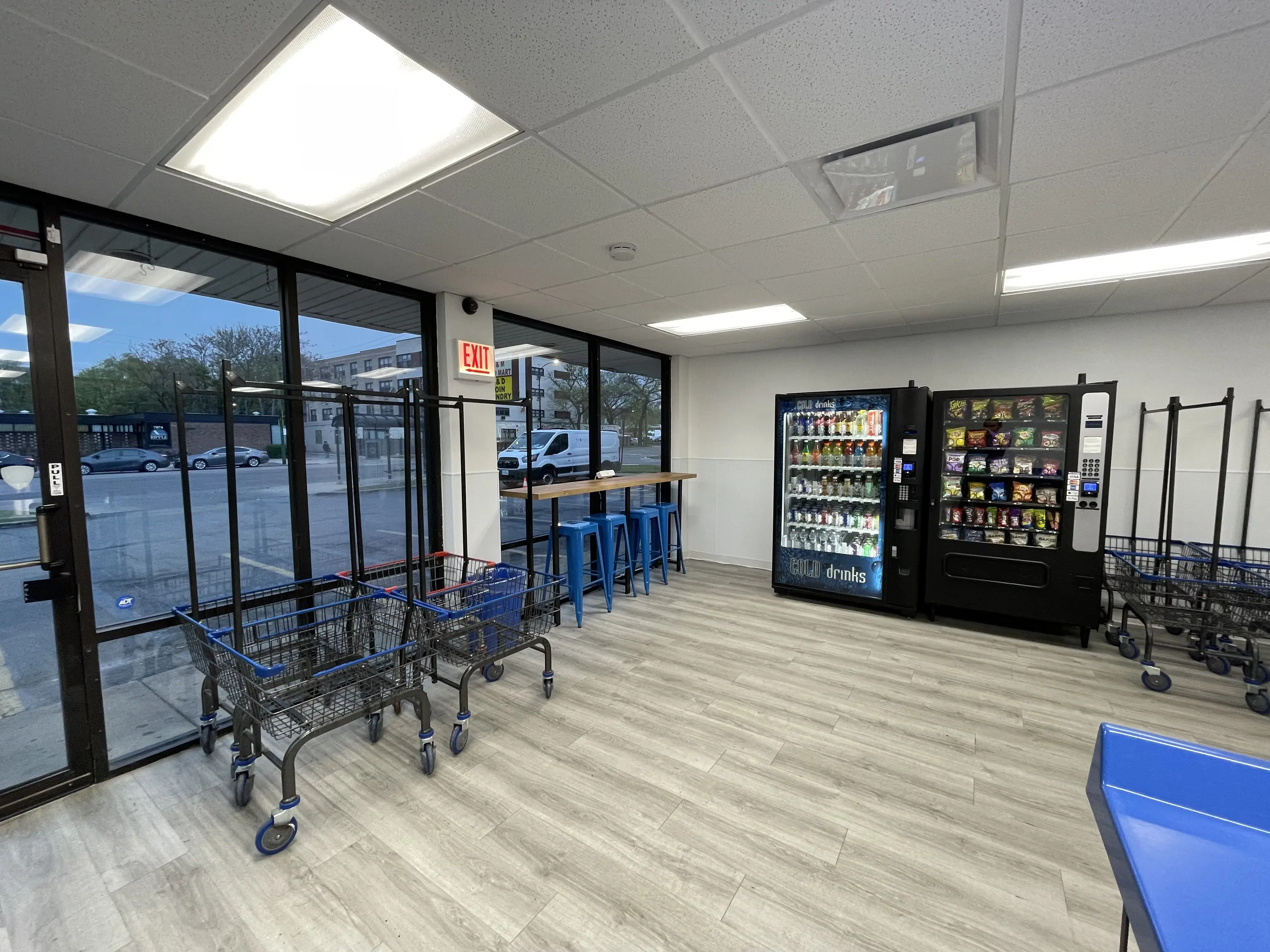 M & D Coin Laundry - Image 6