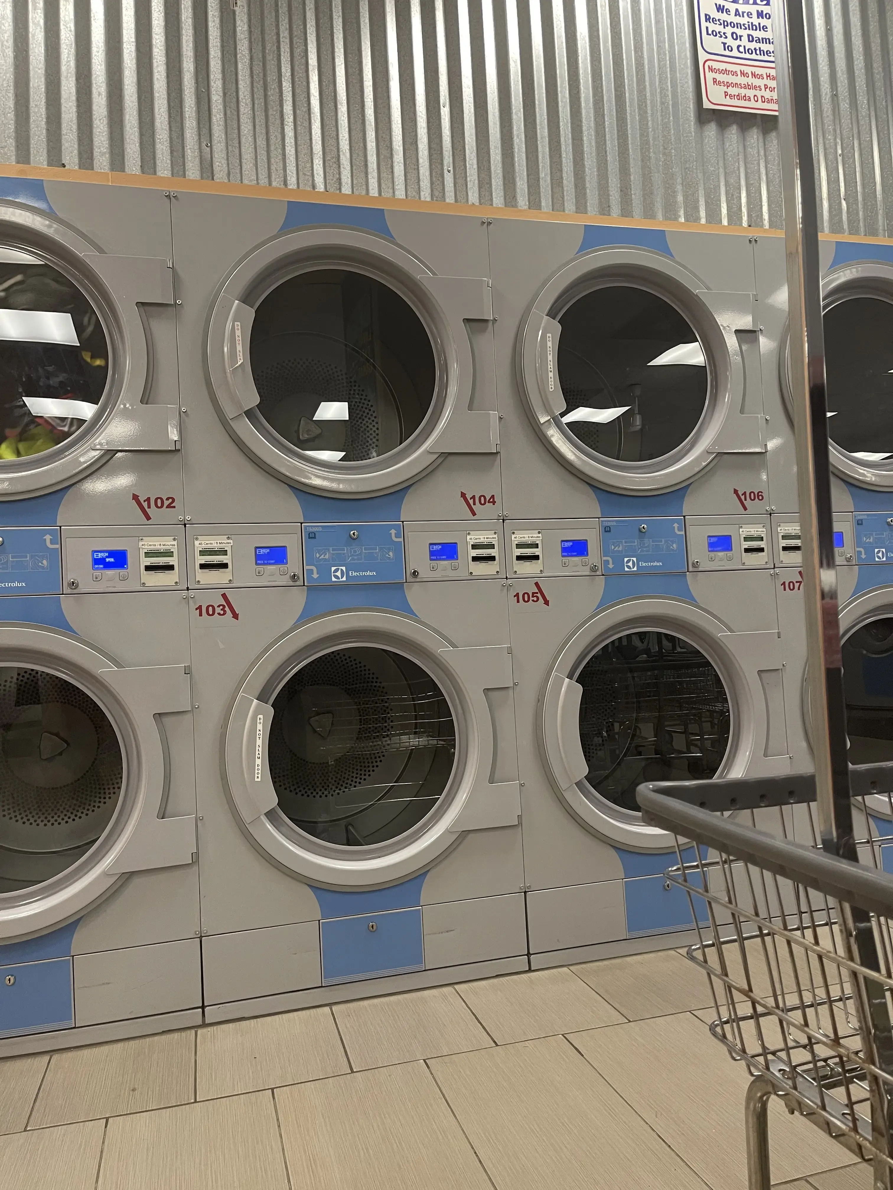 Ma-Lu's Laundromat thumbnail 11