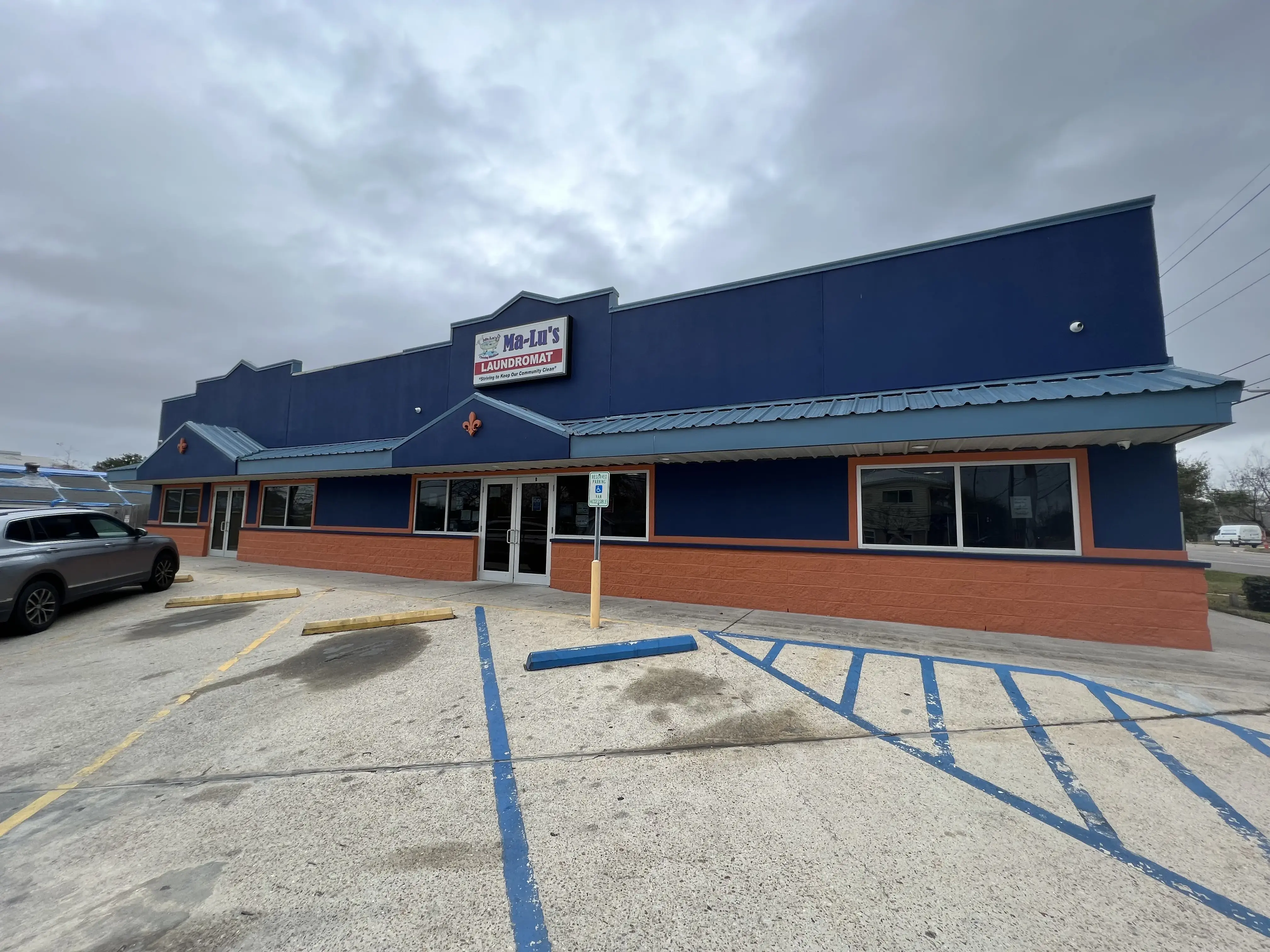 Ma-Lu's Laundromat - Image 5