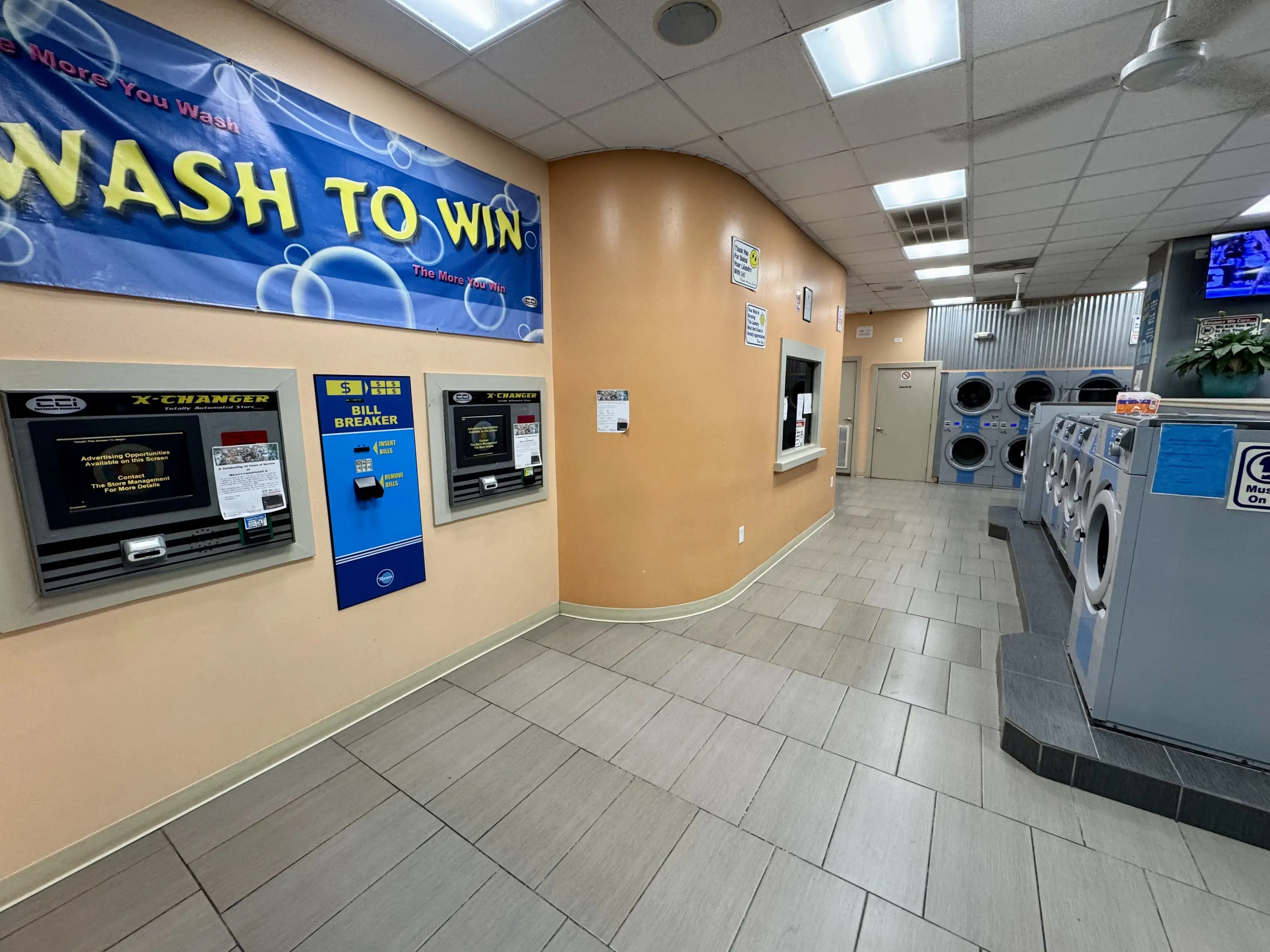 Ma-Lu's Laundromat thumbnail 4