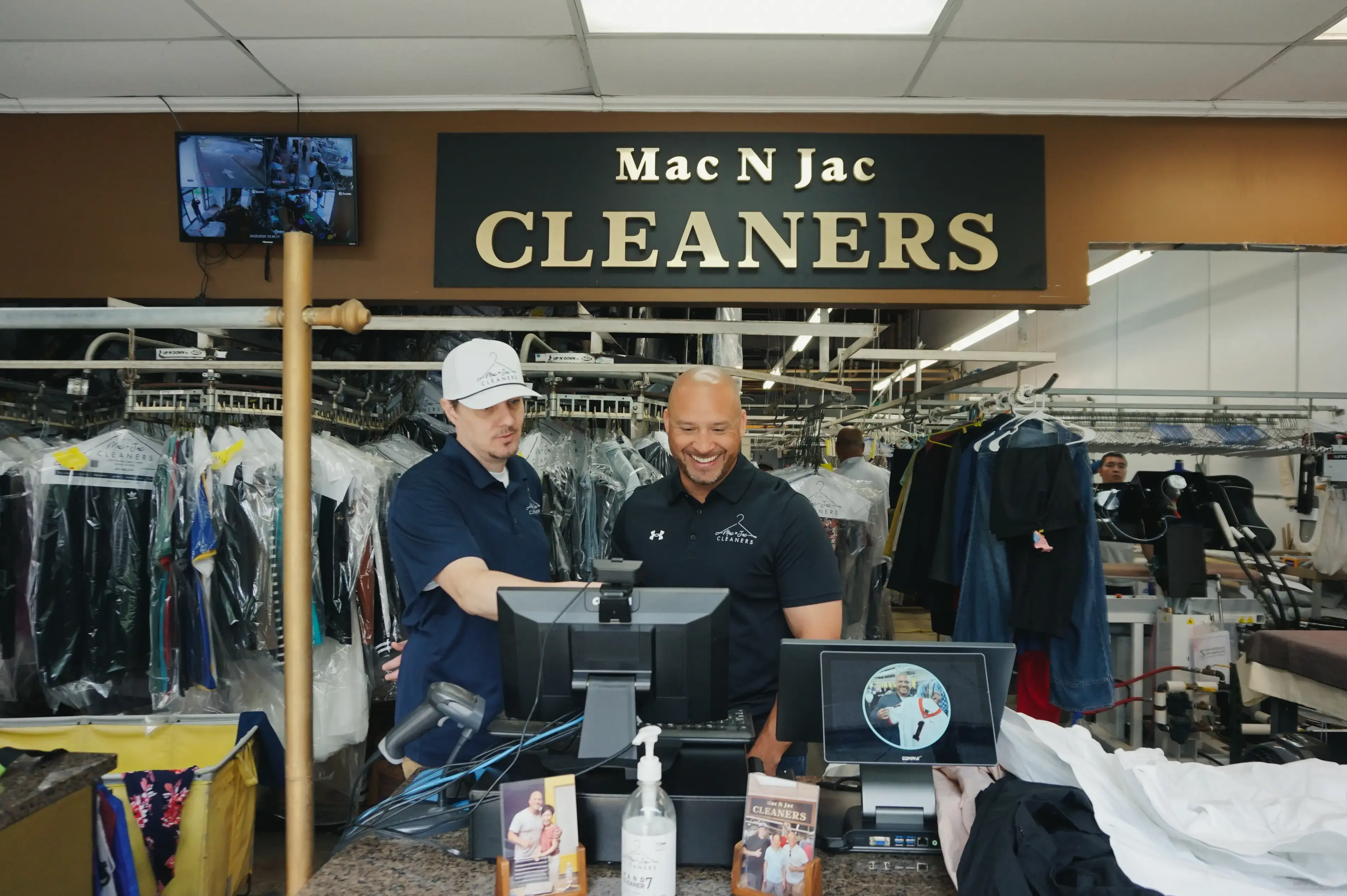 Mac n Jac Cleaners - Image 4