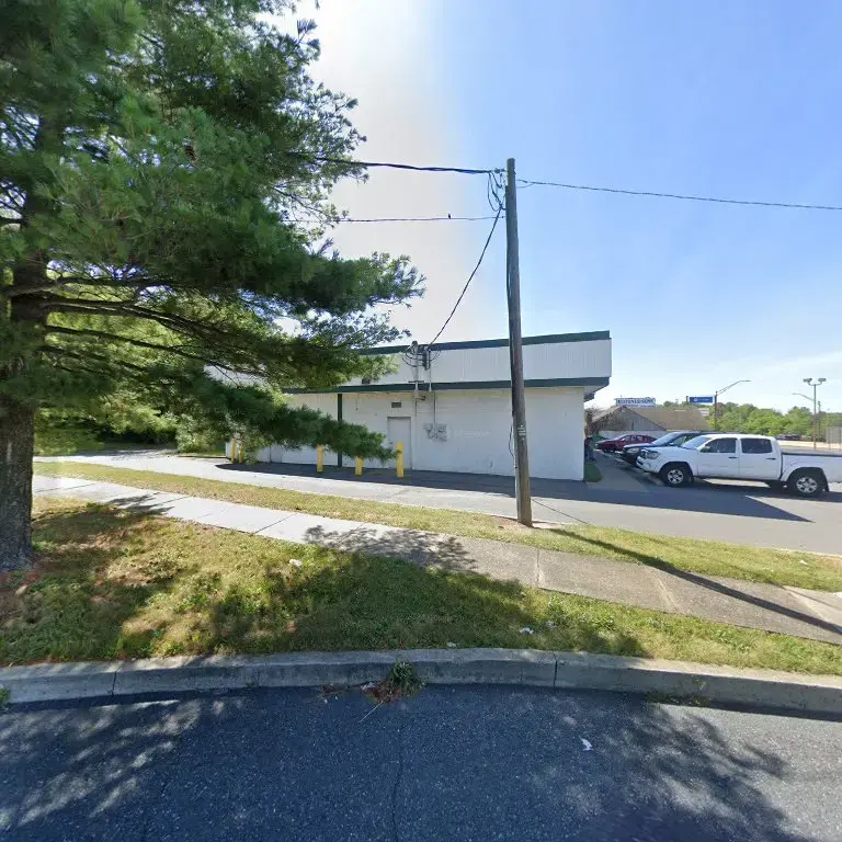 Macarthur Road Coin Laundry thumbnail 17