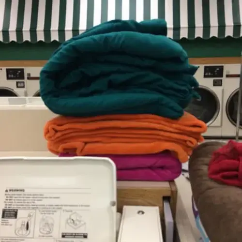 Macarthur Road Coin Laundry thumbnail 13