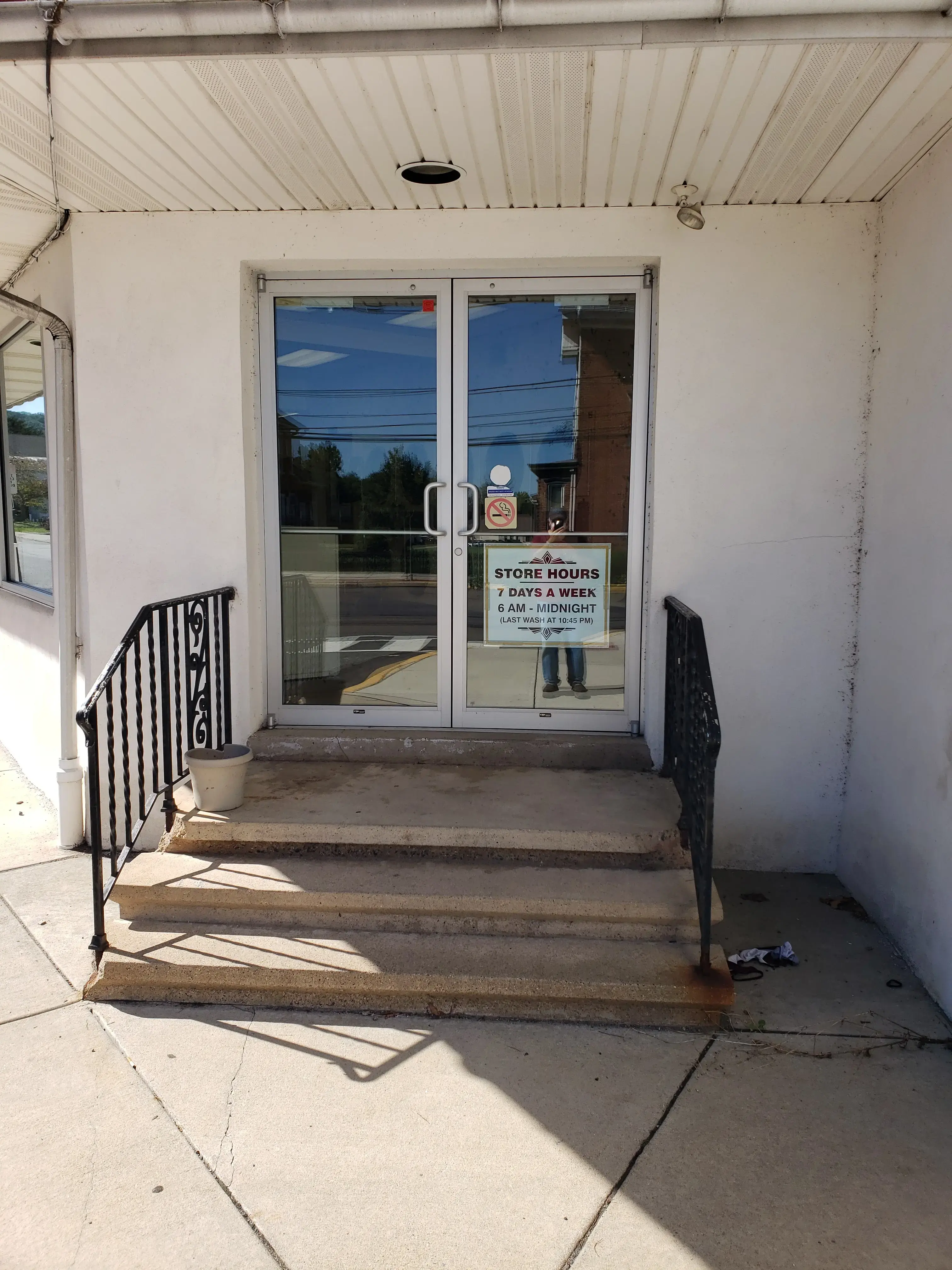 Macungie Coin Laundry - Image 9