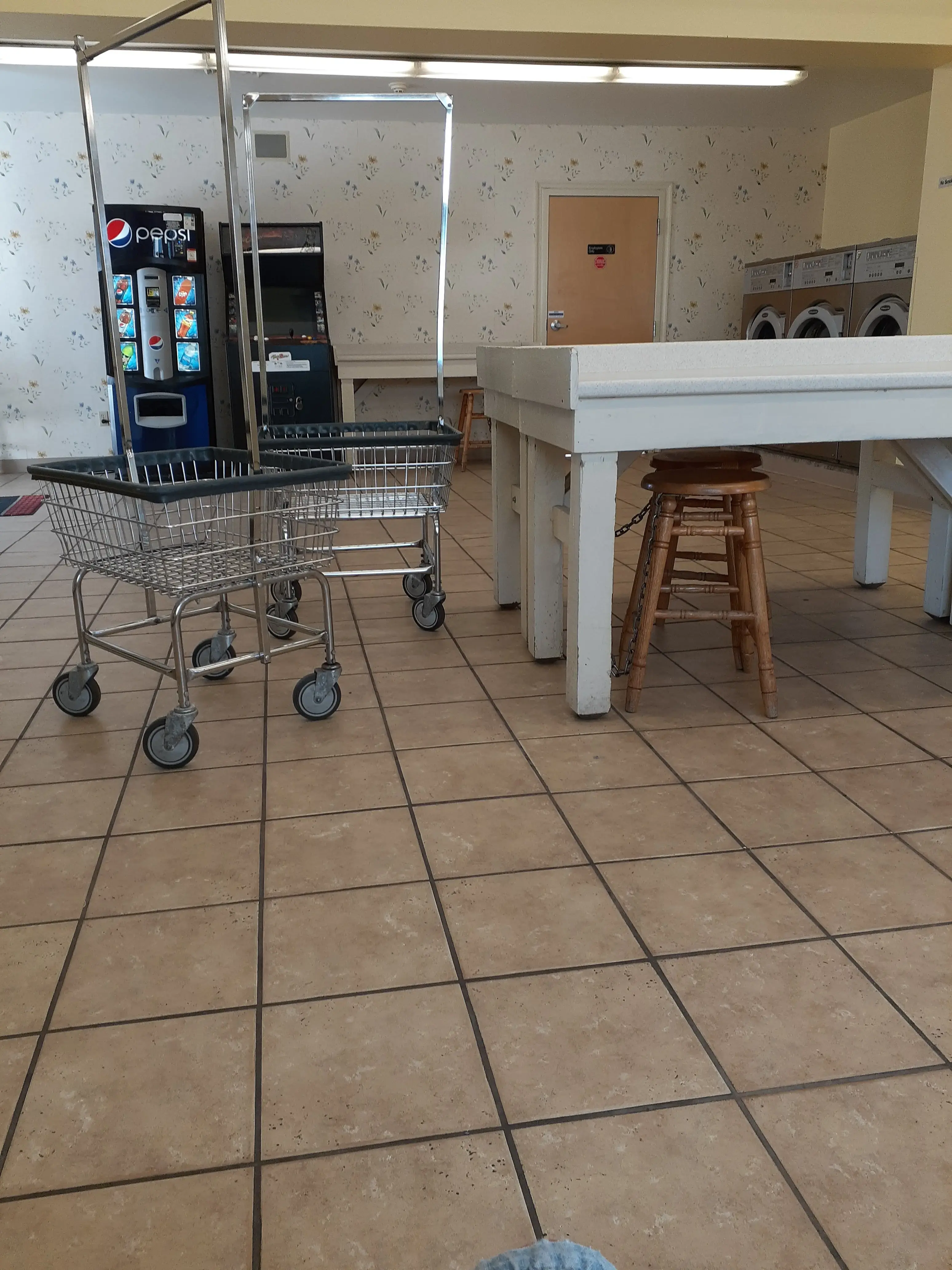 Macungie Coin Laundry - Image 2