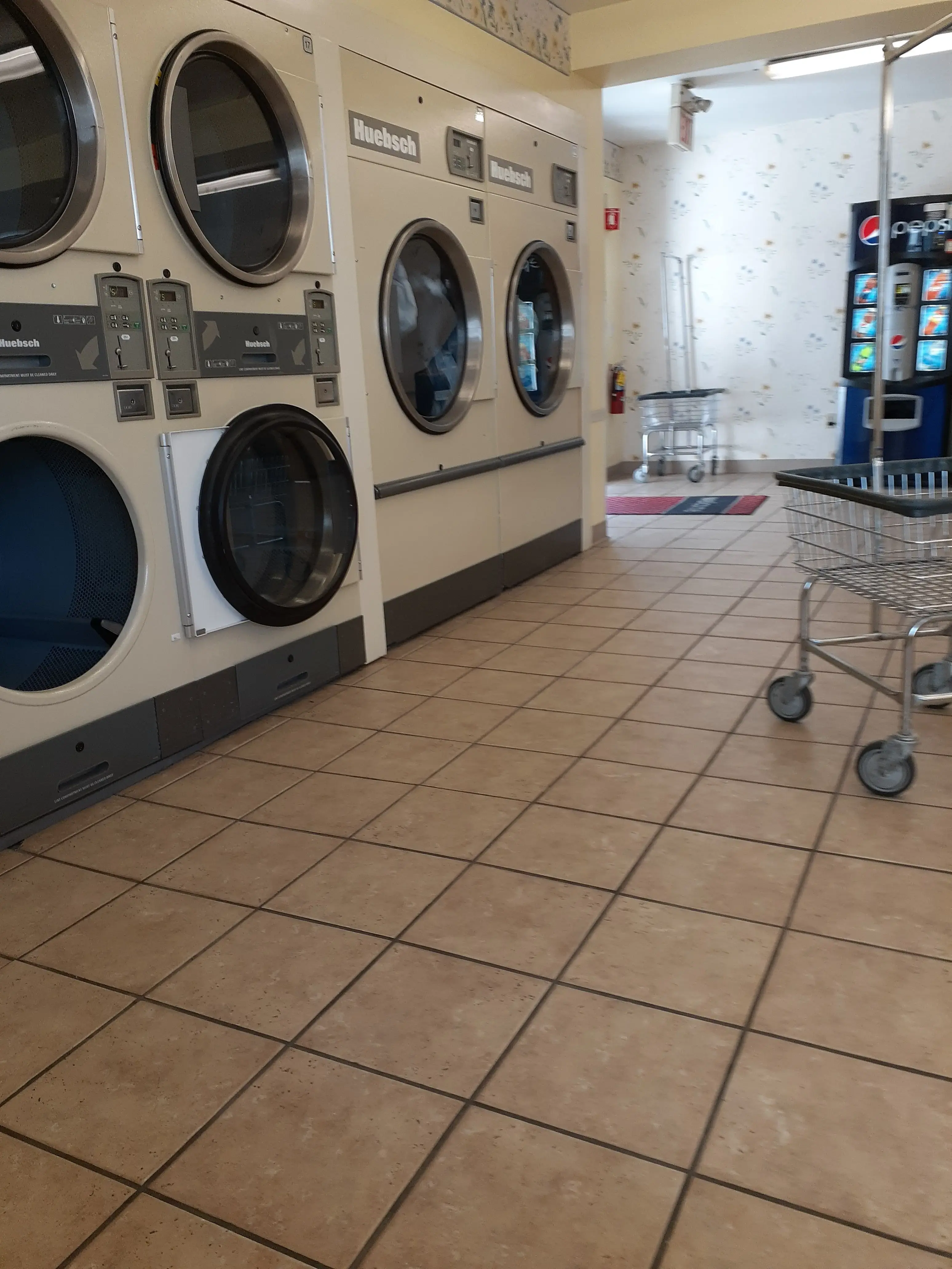 Macungie Coin Laundry - Image 5