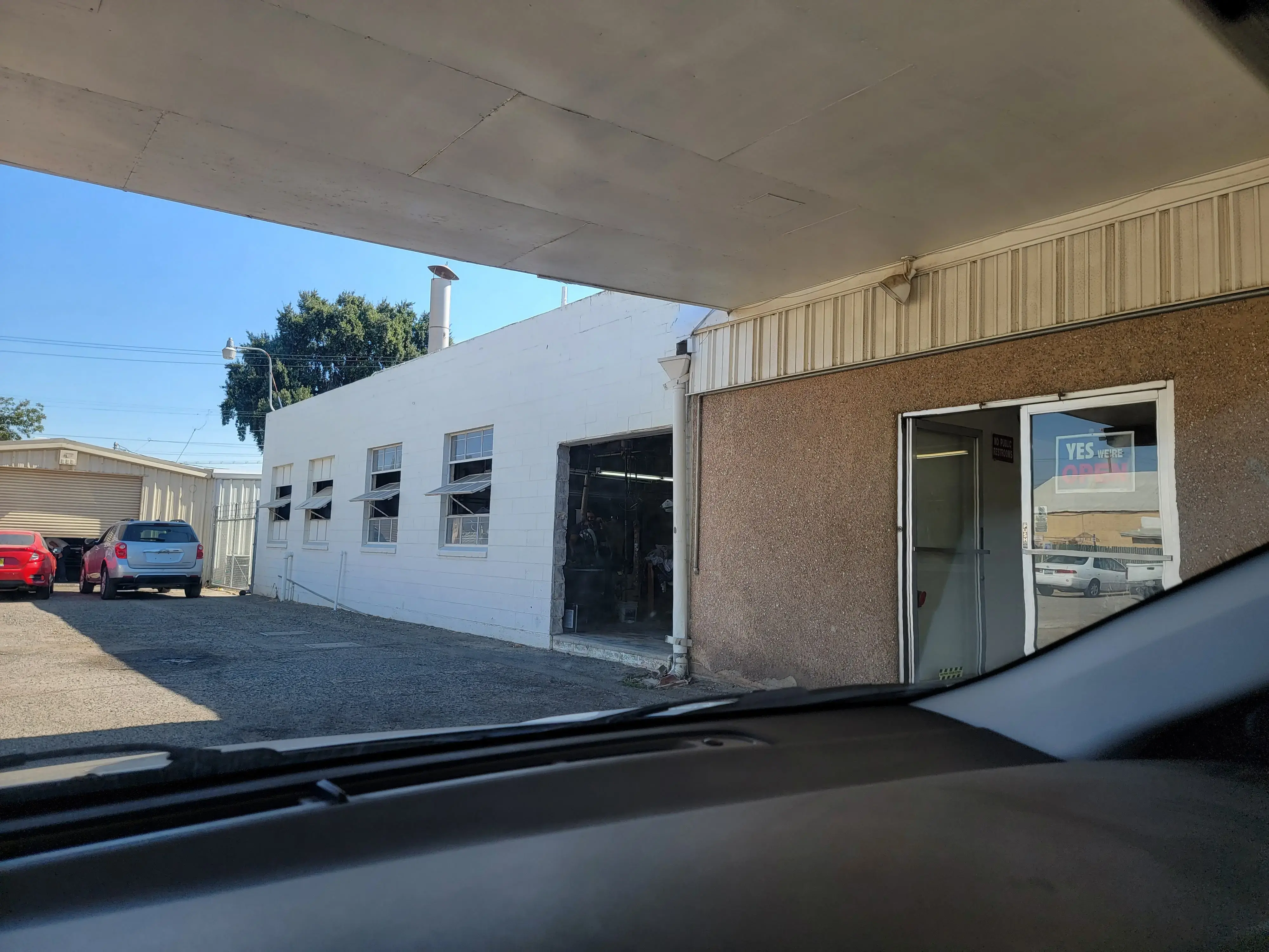 Madera Cleaners & Laundry location