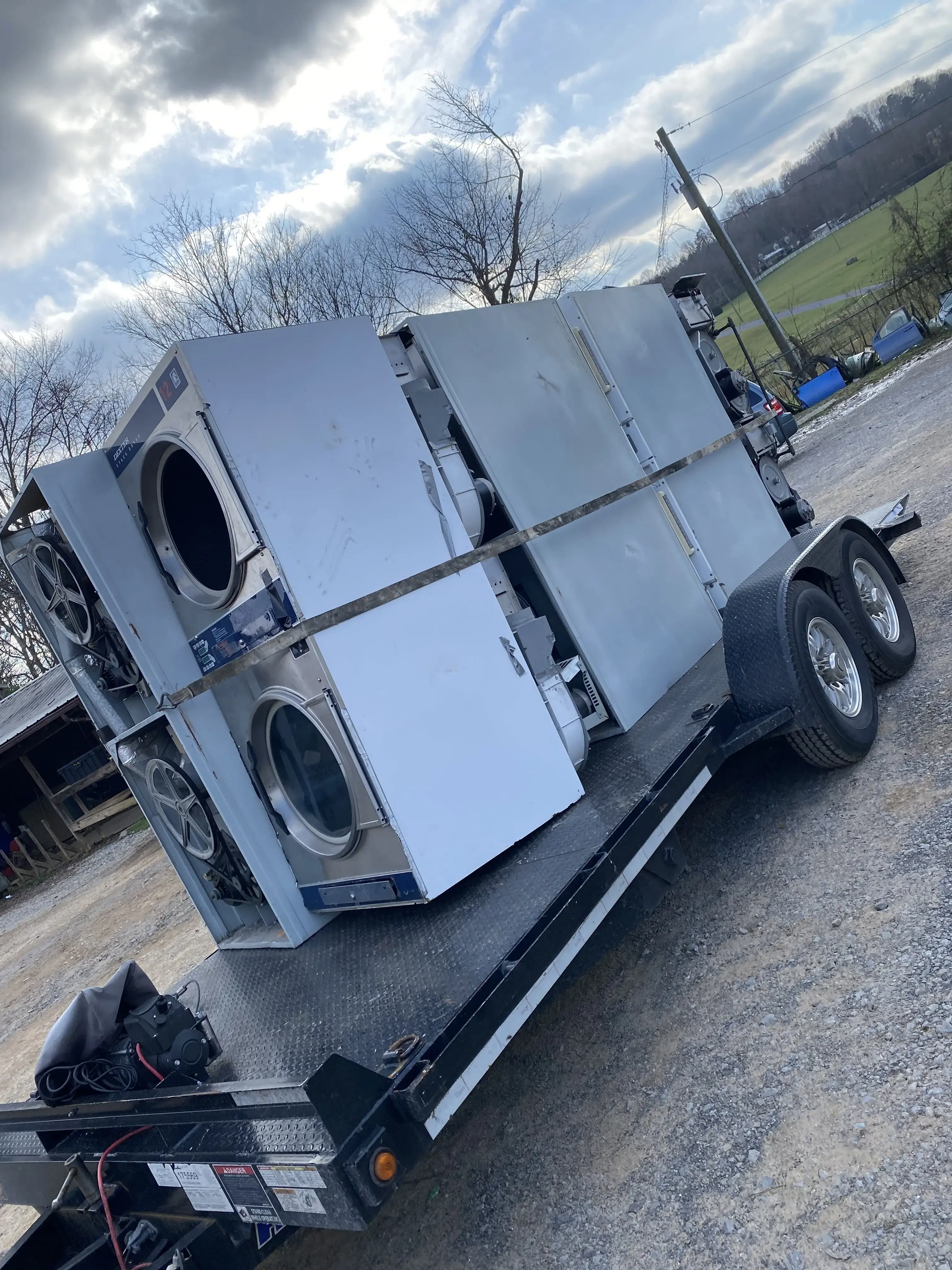 Madisonville Laundromat LLC thumbnail 7