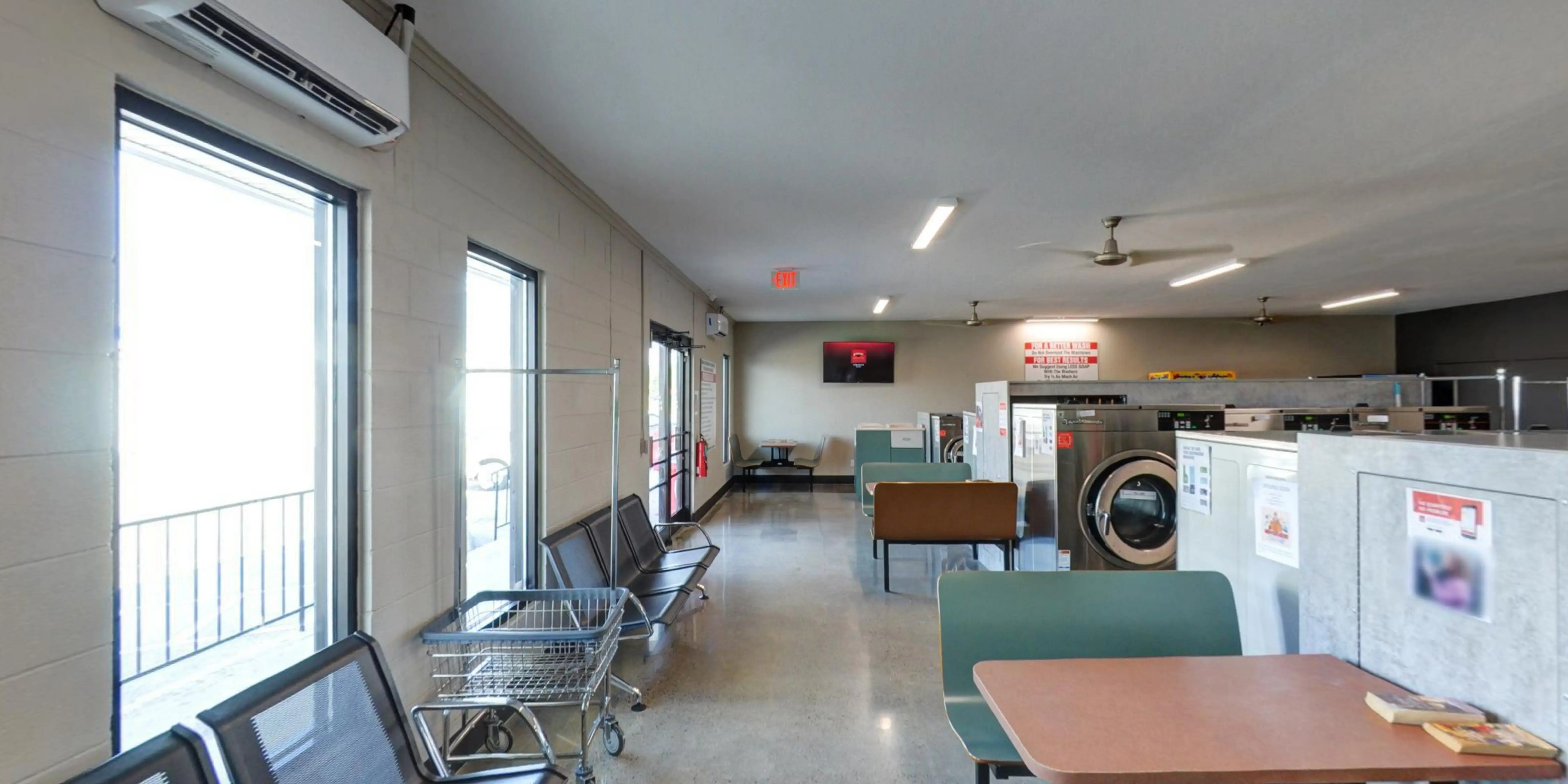 Madisonville Laundromat LLC thumbnail 10