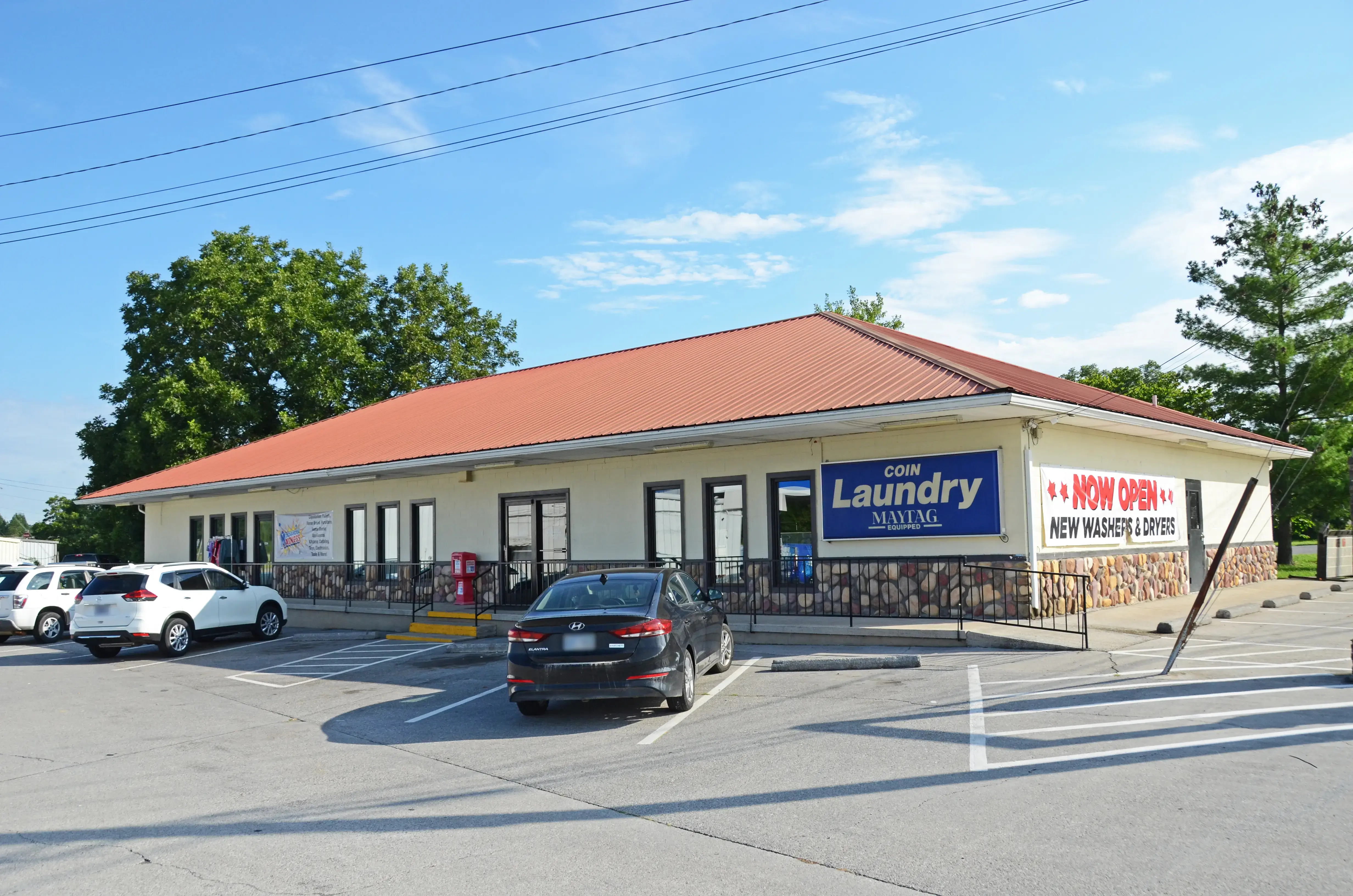 Madisonville Laundromat LLC thumbnail 3