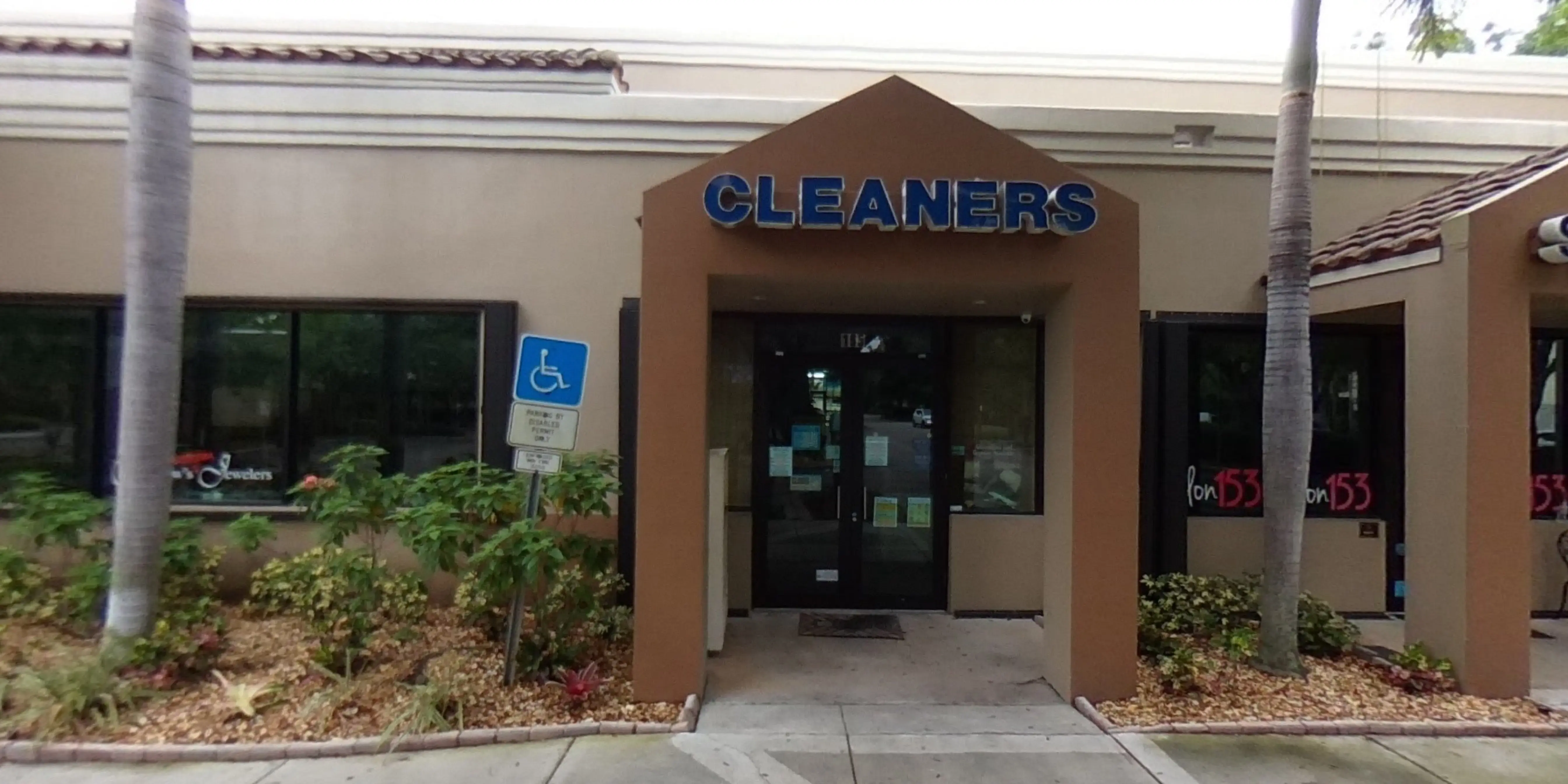 Magic Touch French Cleaners & Tailors - Image 1