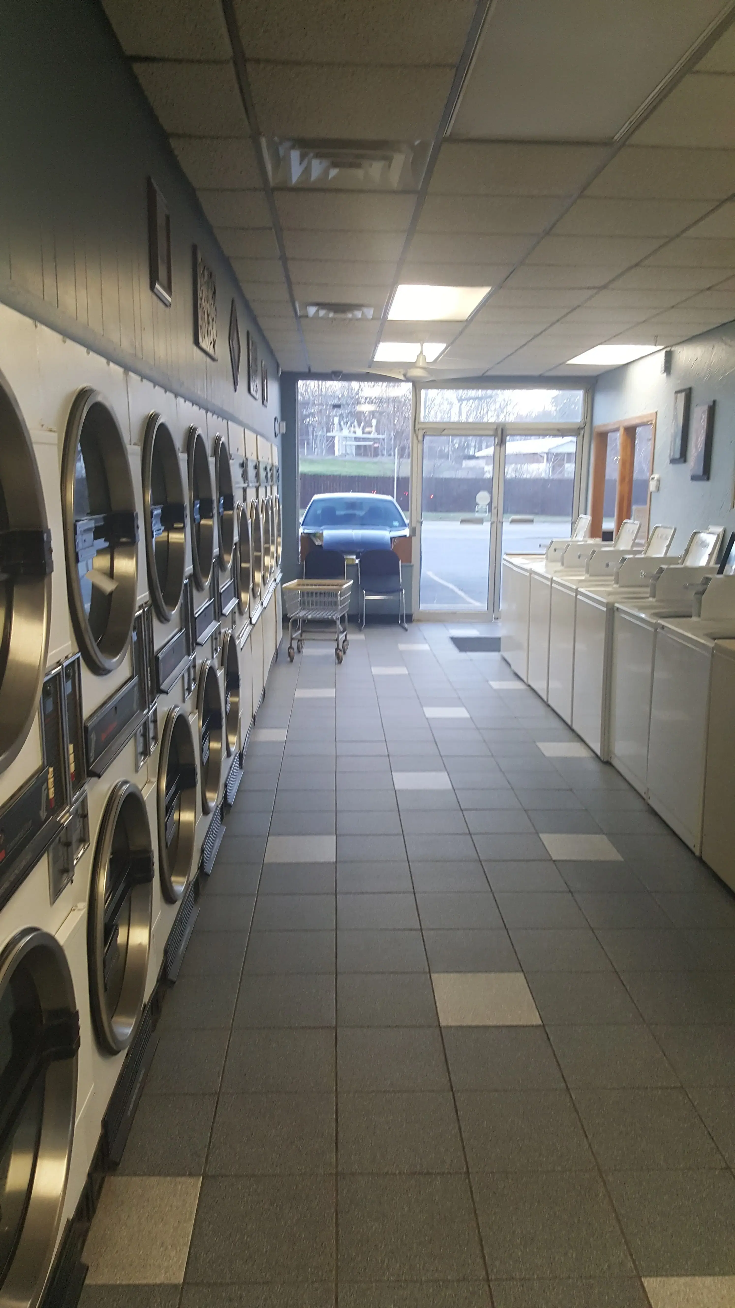 Magic Touch Laundromat - Image 4