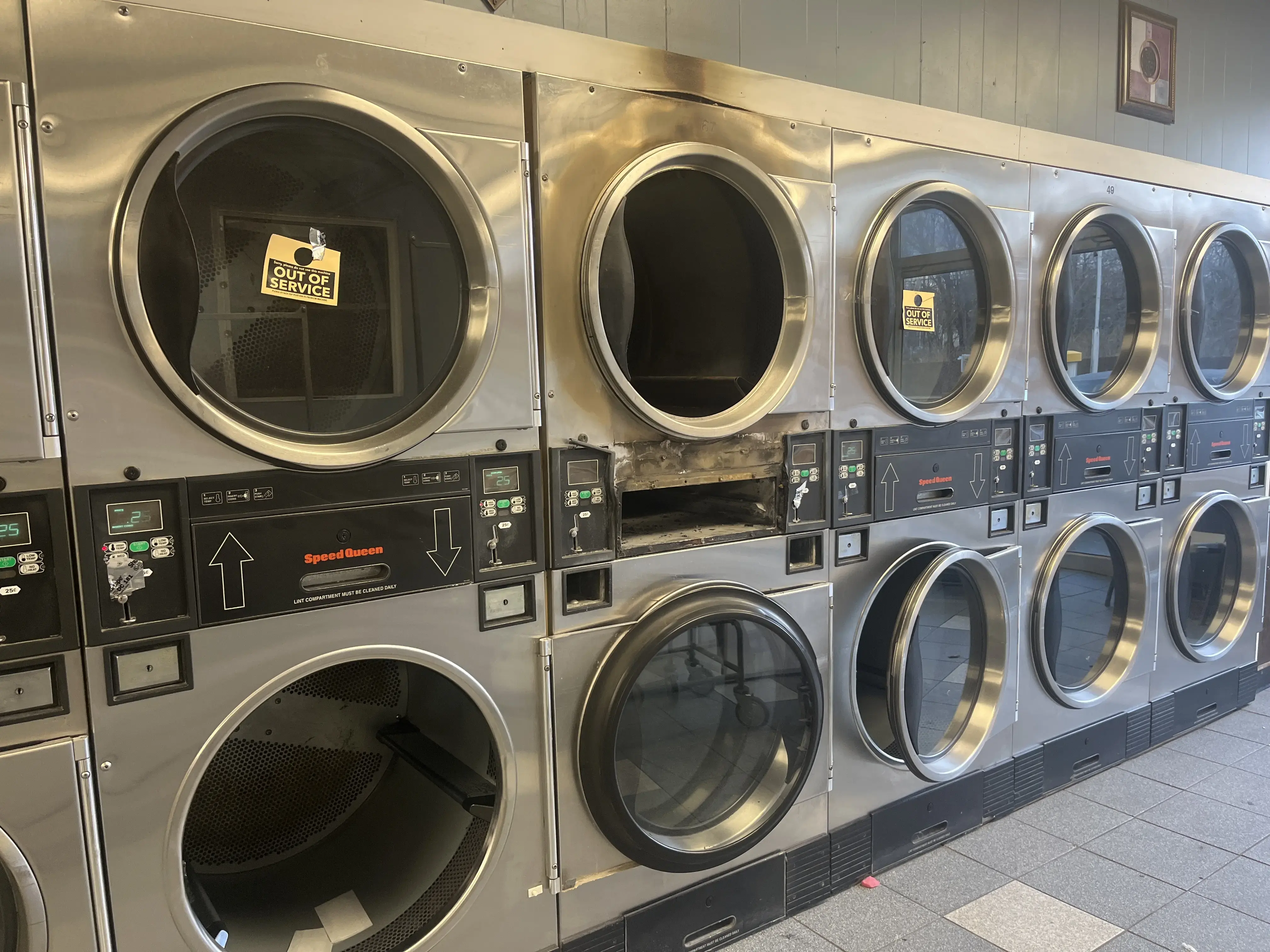 Magic Touch Laundromat - Image 12