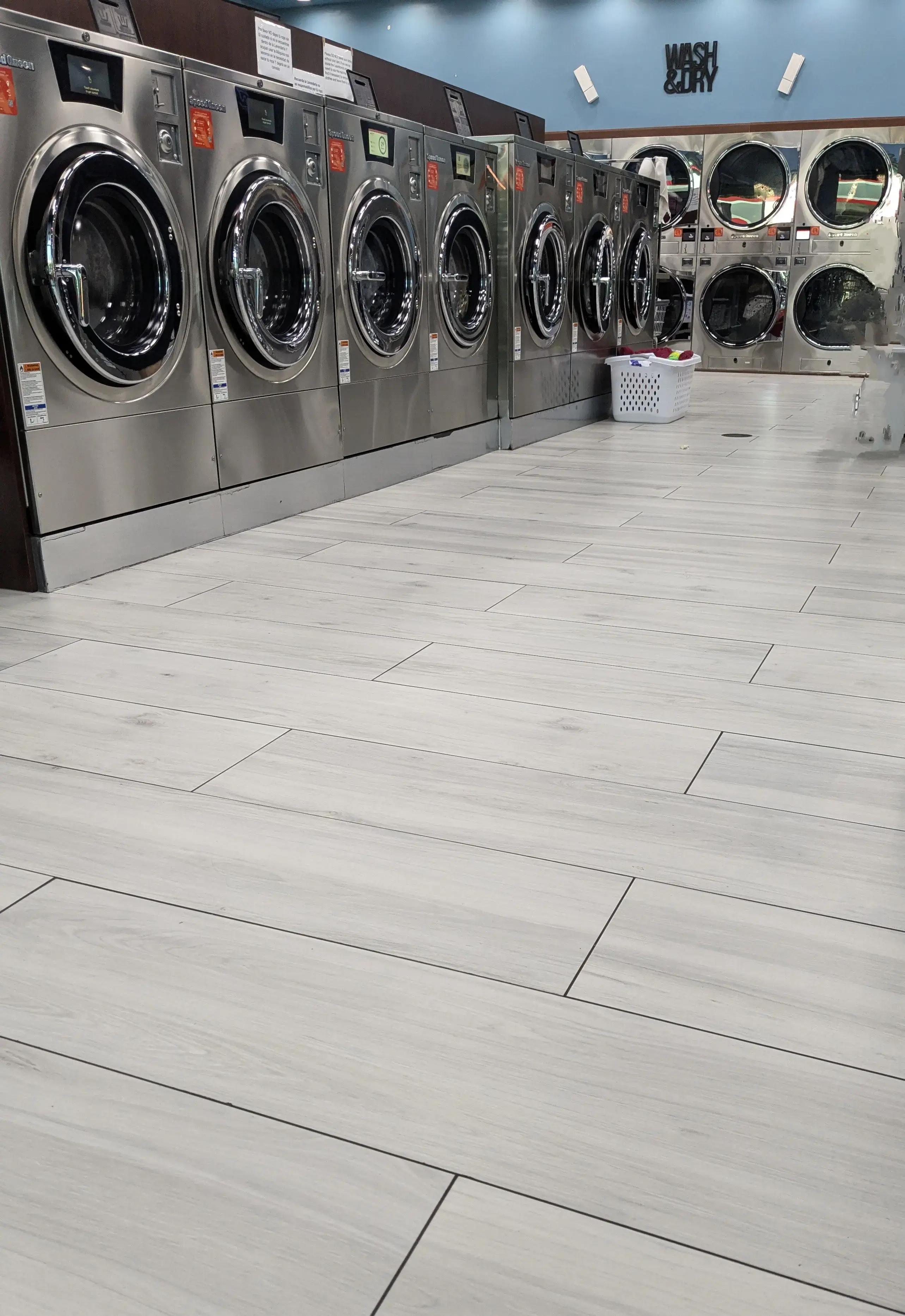 Magic Wash Laundromat Tyler| washer dryer combo| wash-dry-fold services - Image 14