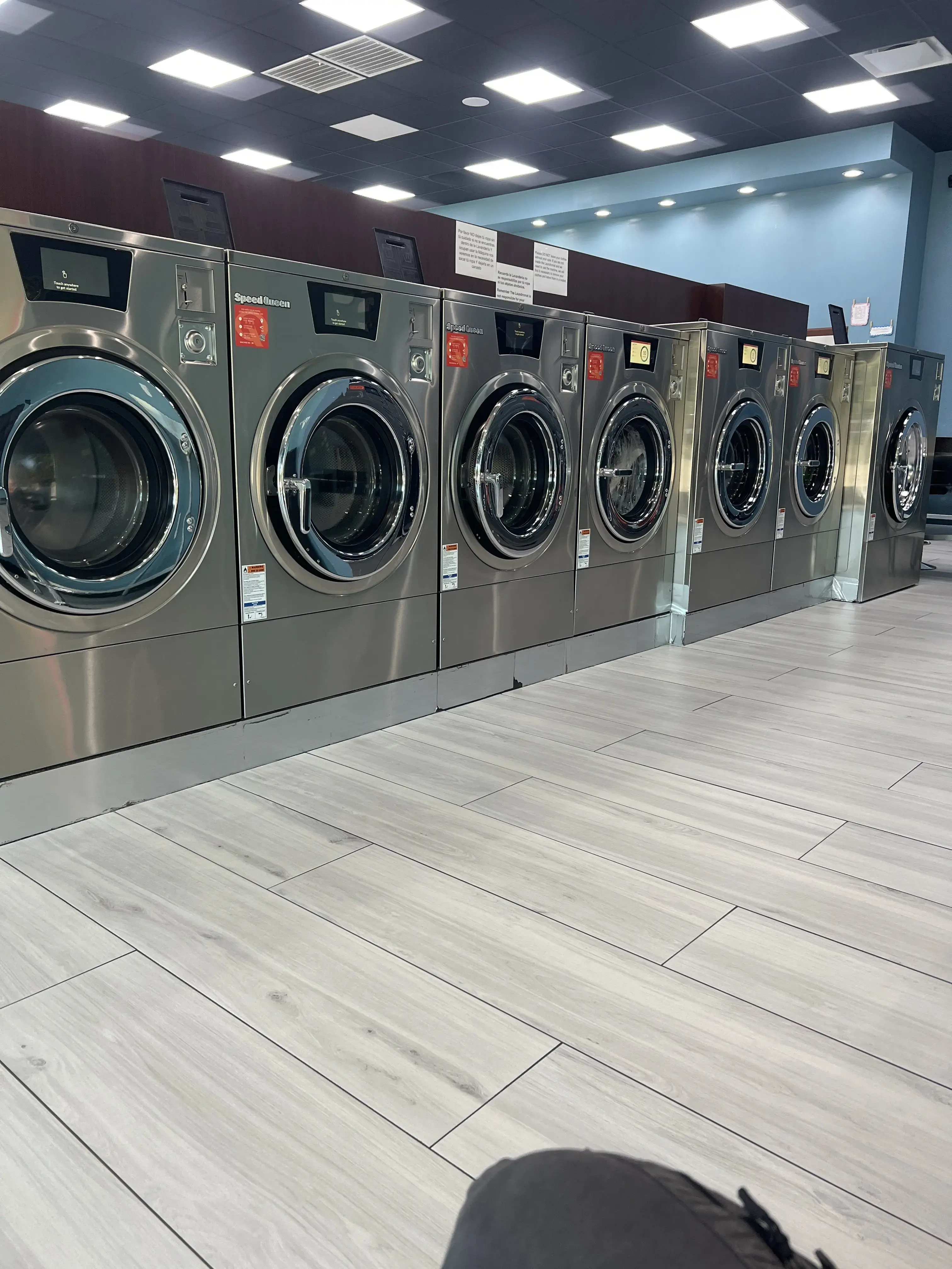 Magic Wash Laundromat Tyler| washer dryer combo| wash-dry-fold services - Image 19