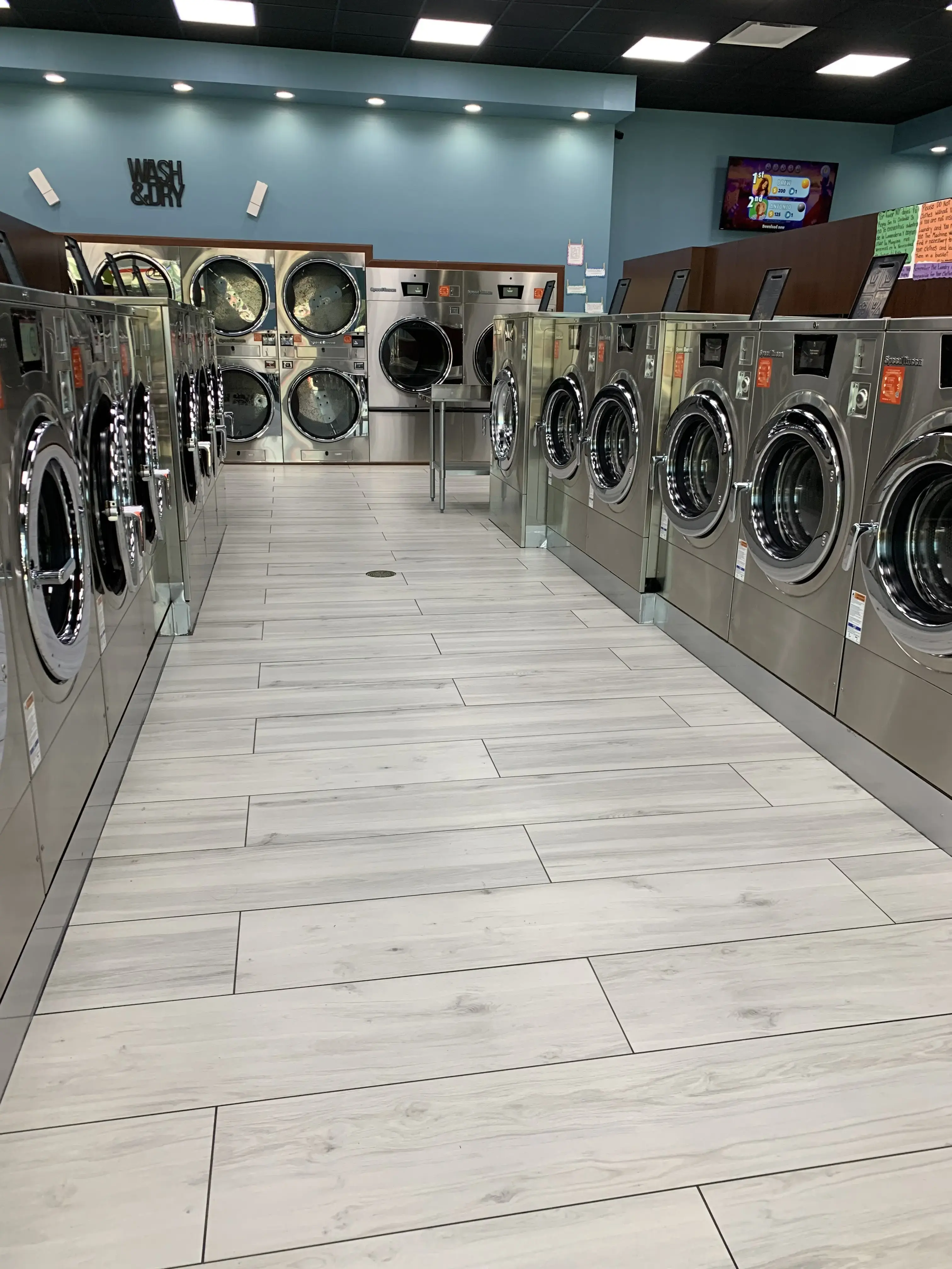Magic Wash Laundromat Tyler| washer dryer combo| wash-dry-fold services - Image 20