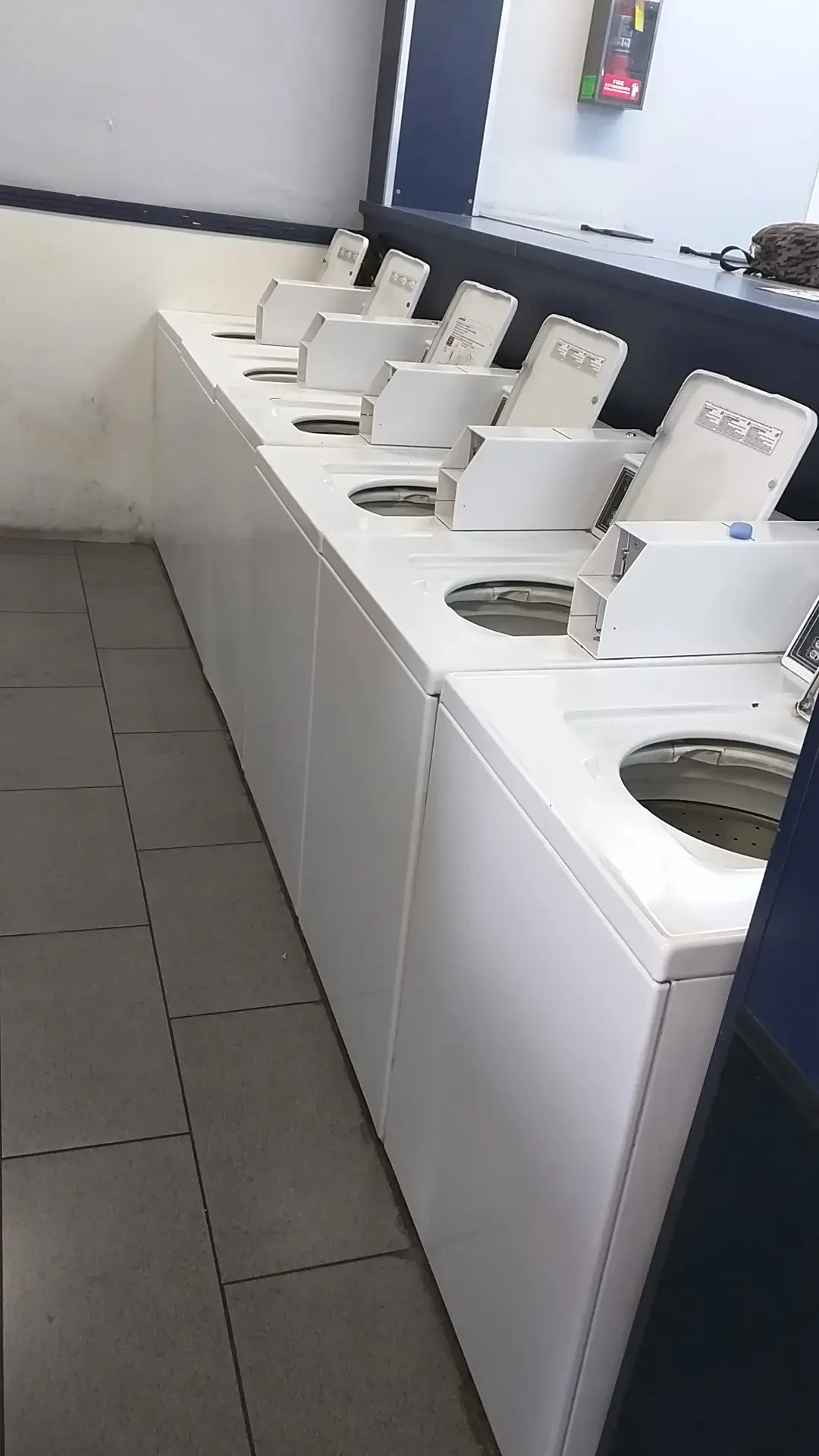 Mai Laundromat thumbnail 13