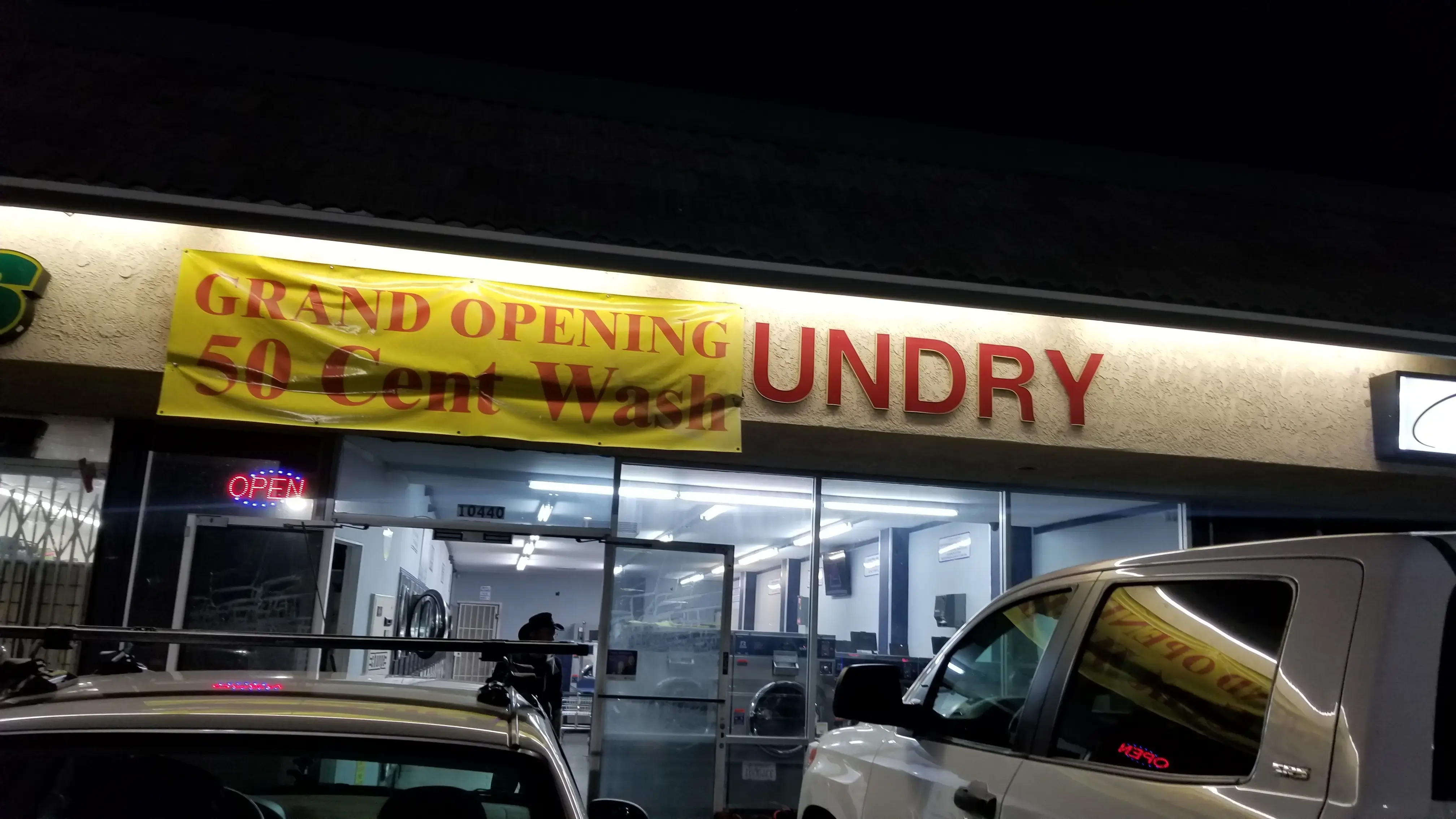 Mai Laundromat thumbnail 10