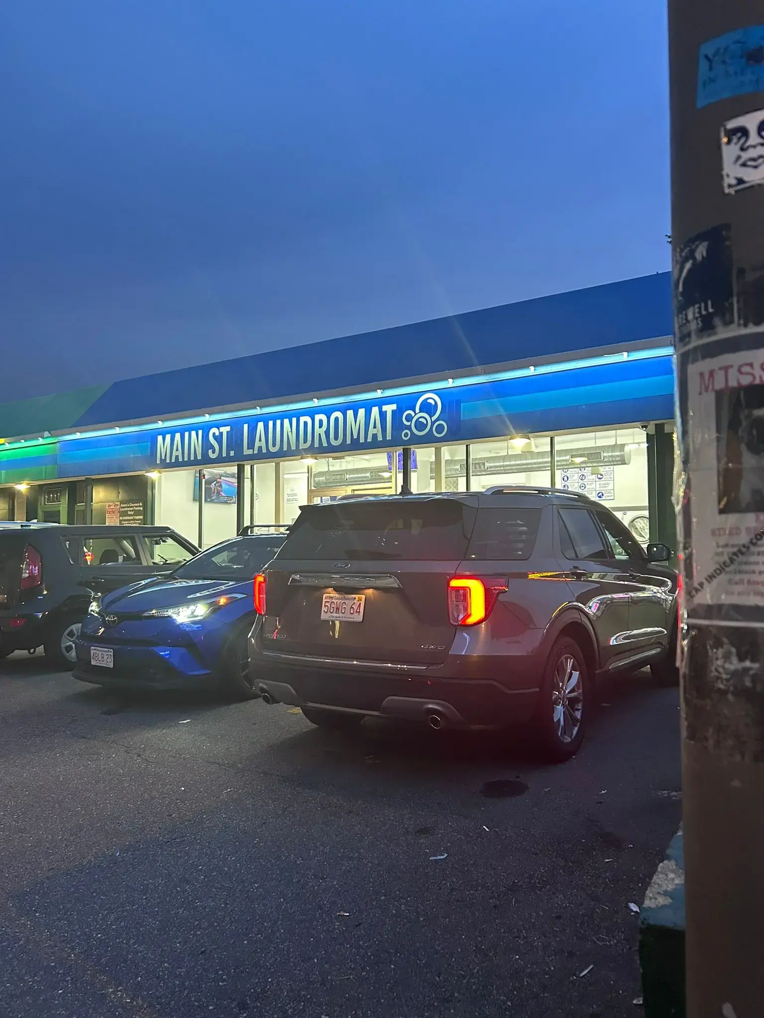 Main St Laundromat thumbnail 15