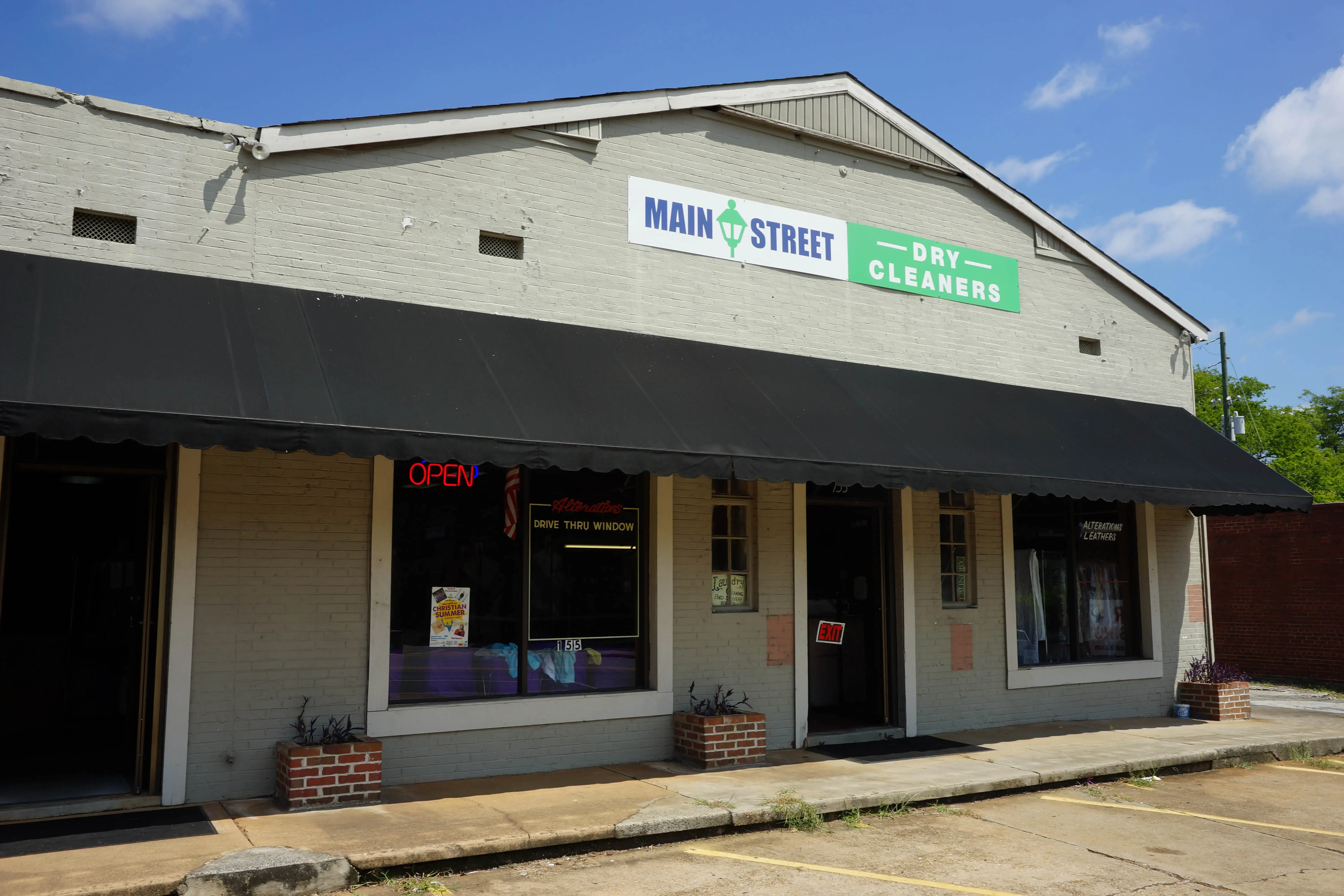 Main Street Dry Cleaners thumbnail 6