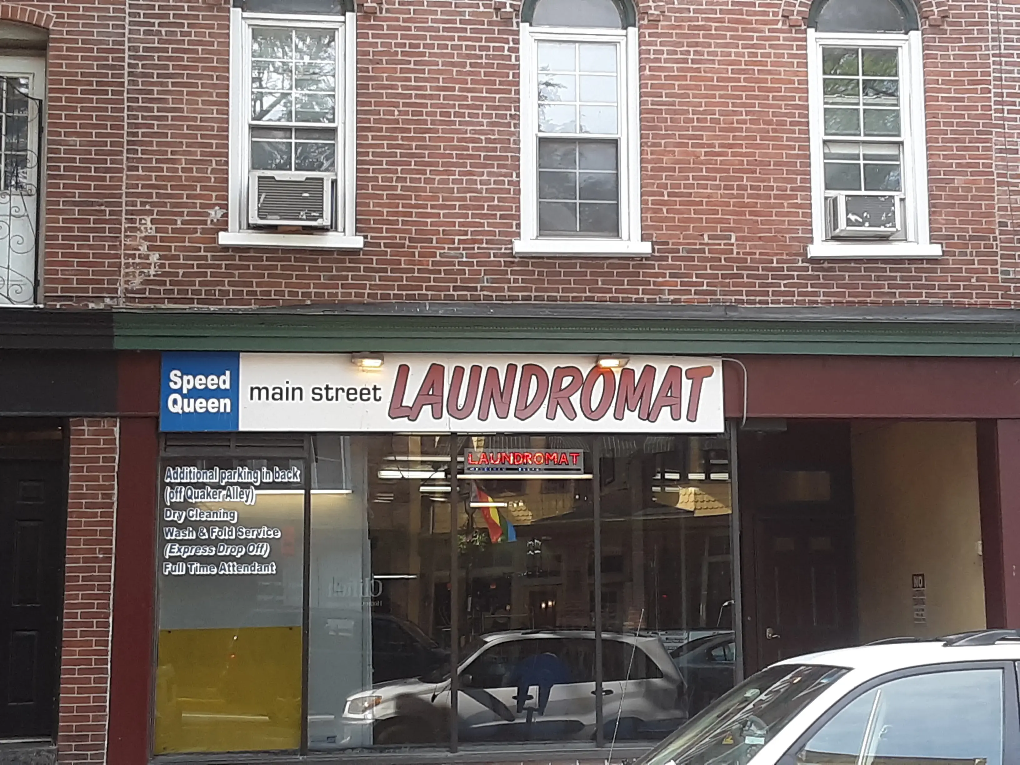 Main Street Laundromat thumbnail 4