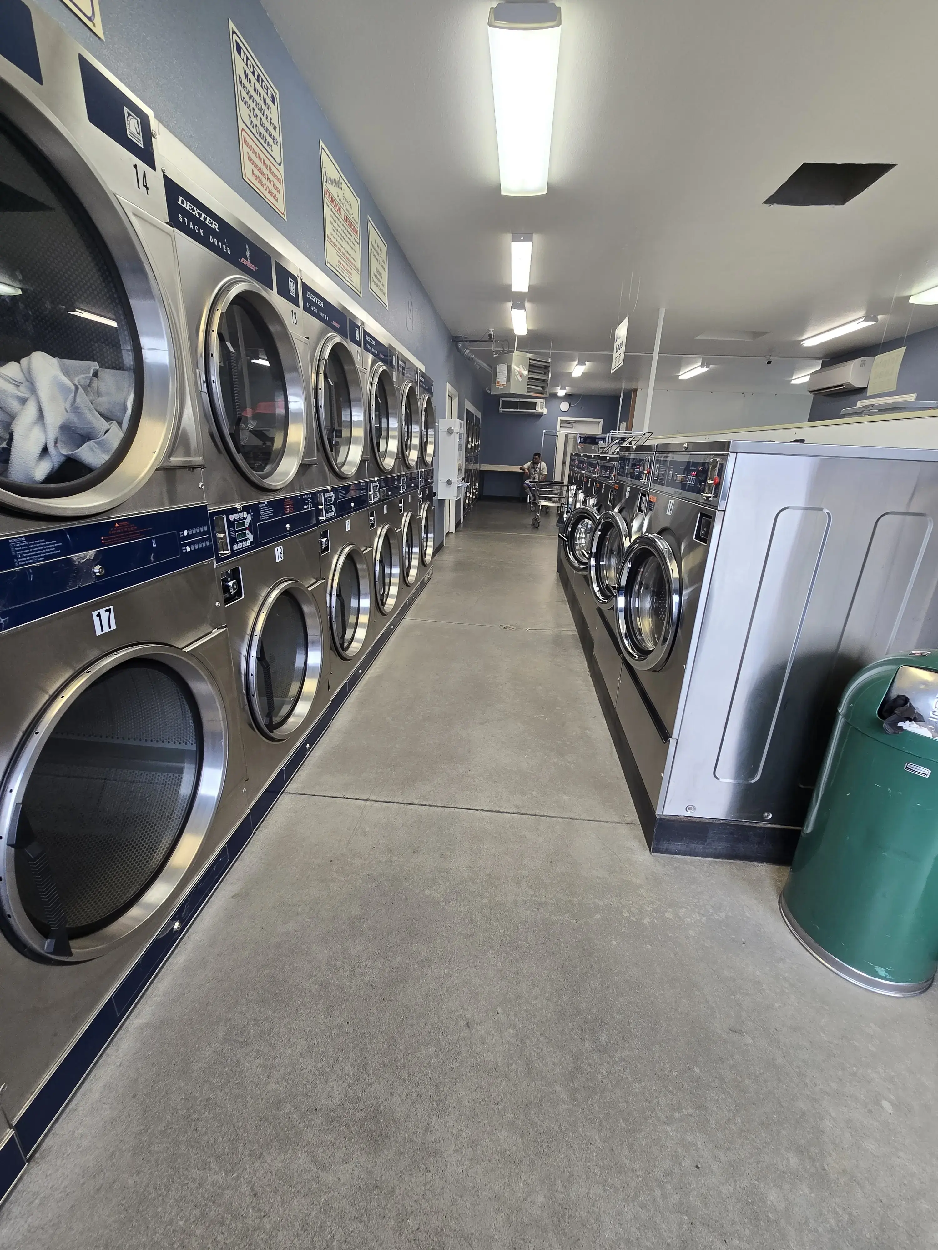 Main Street Laundry - Image 14