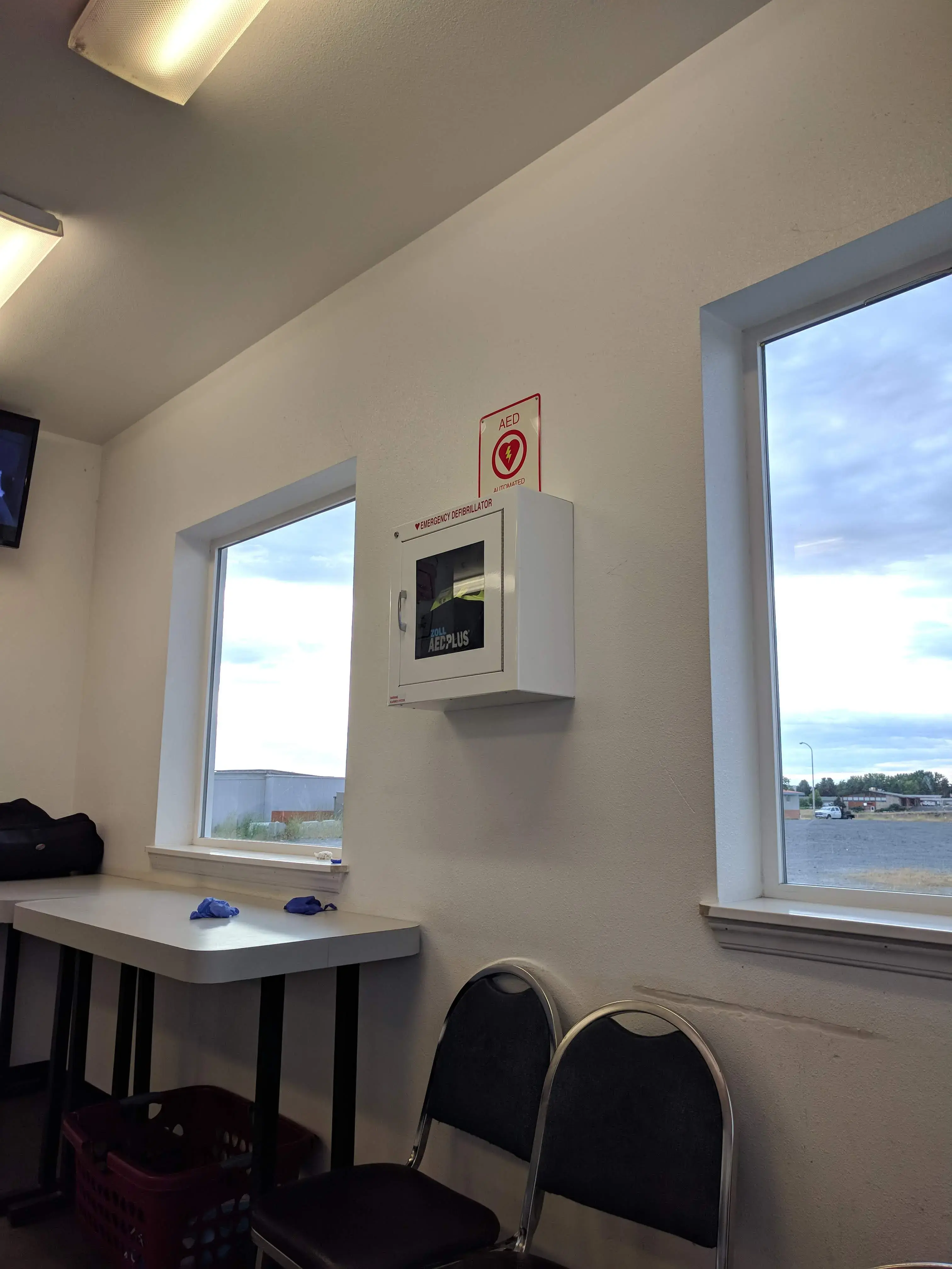 Main Street Laundry thumbnail 13