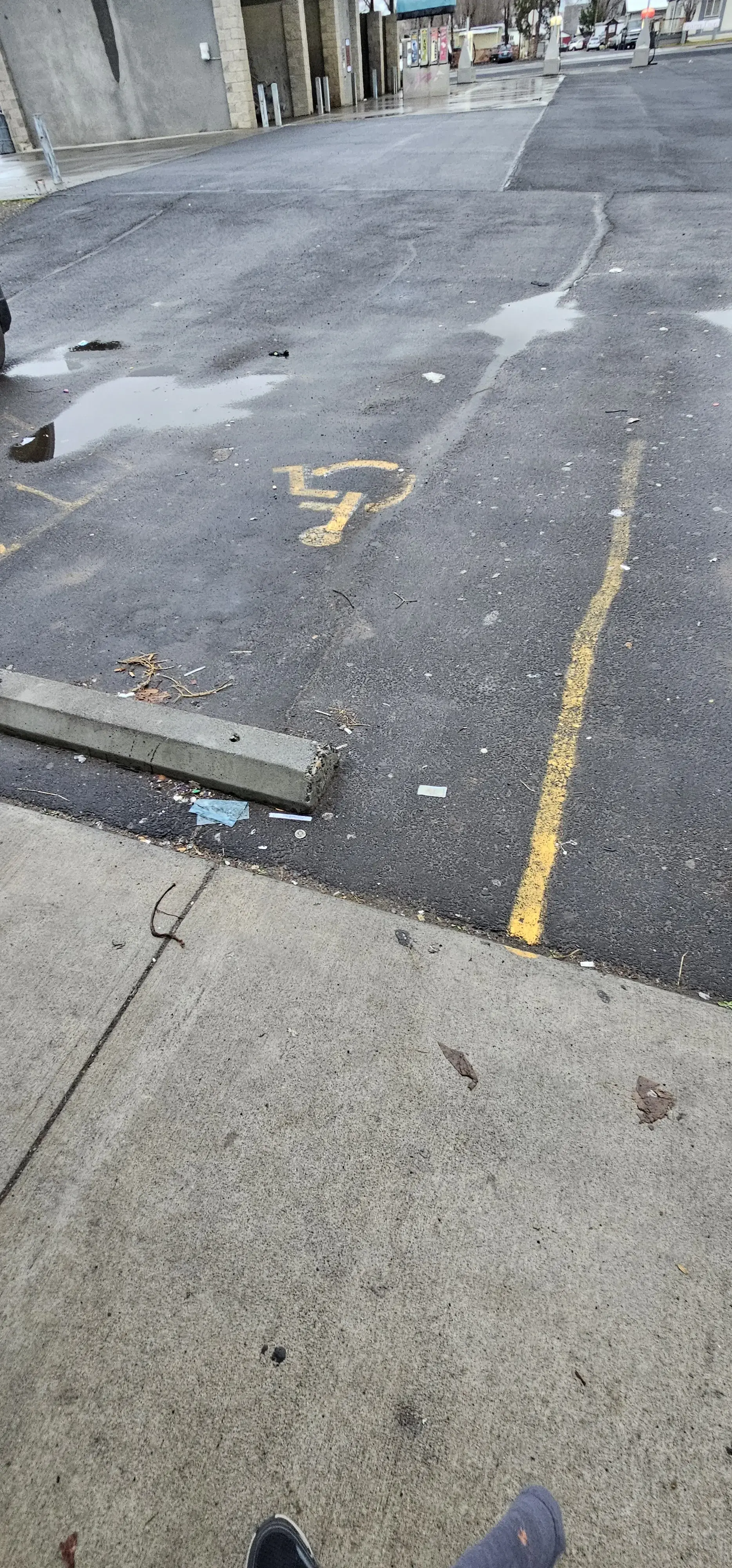 Main Street Laundry thumbnail 12