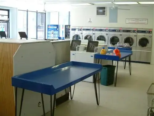Main Street Laundry Land Laundromat - Image 20