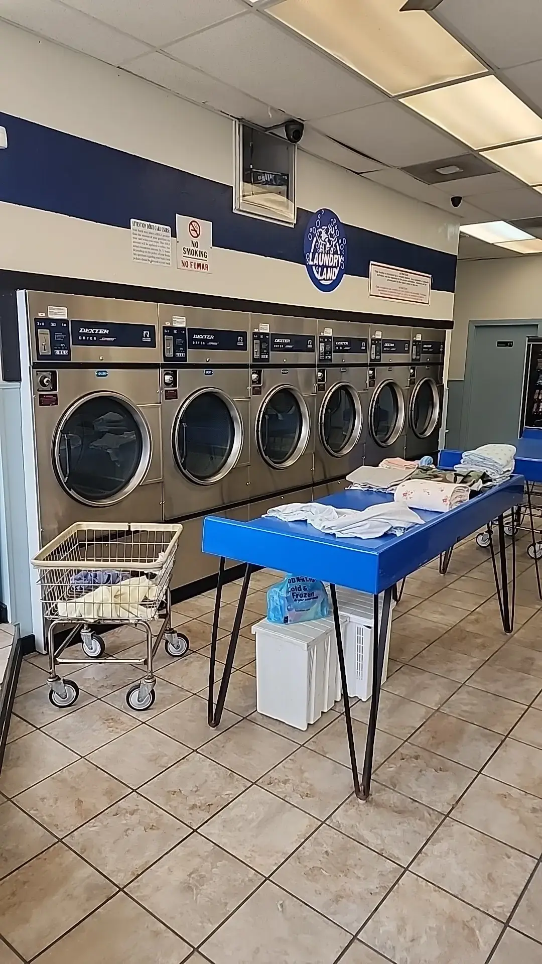 Main Street Laundry Land Laundromat thumbnail 16
