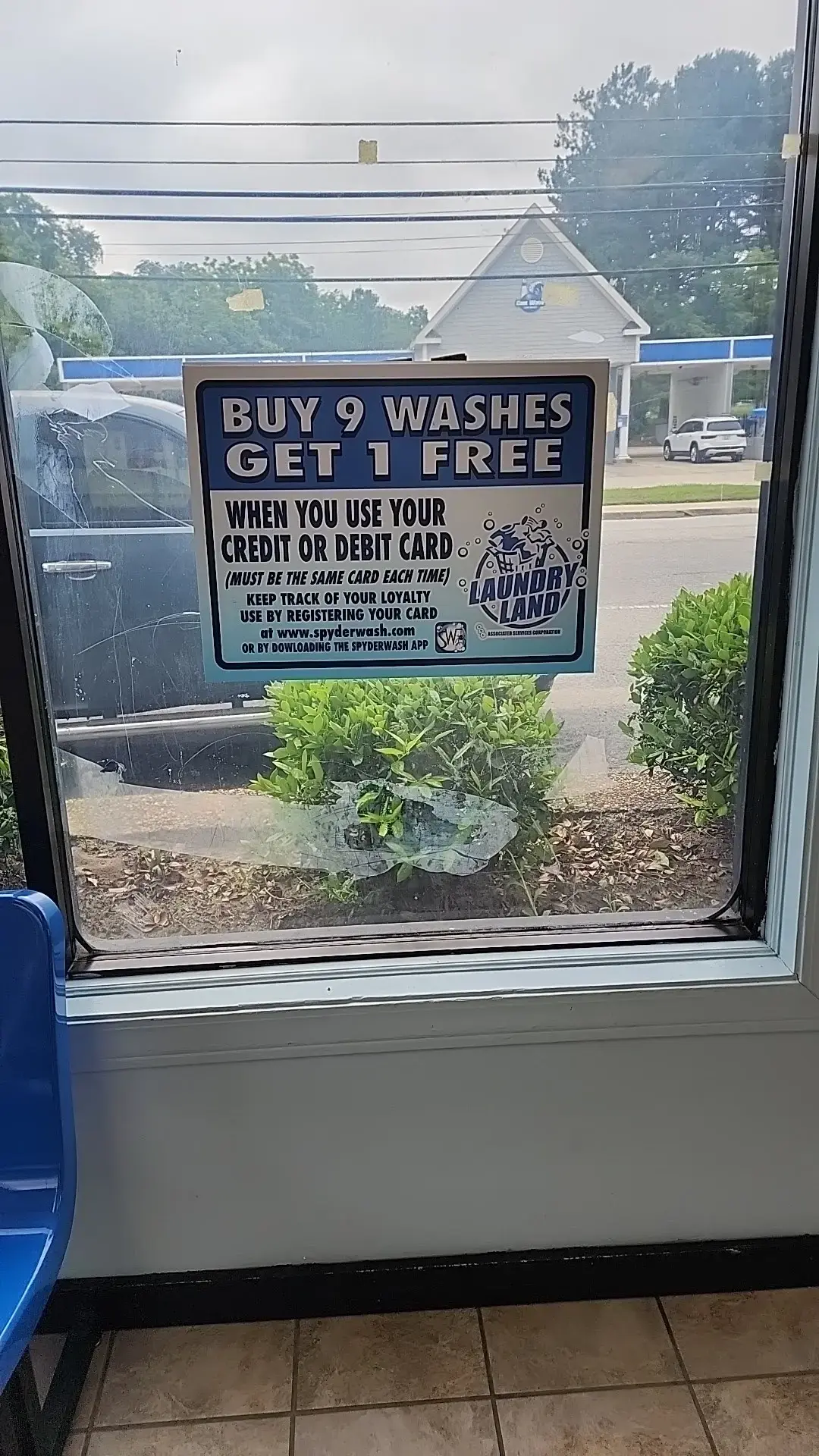 Main Street Laundry Land Laundromat - Image 7