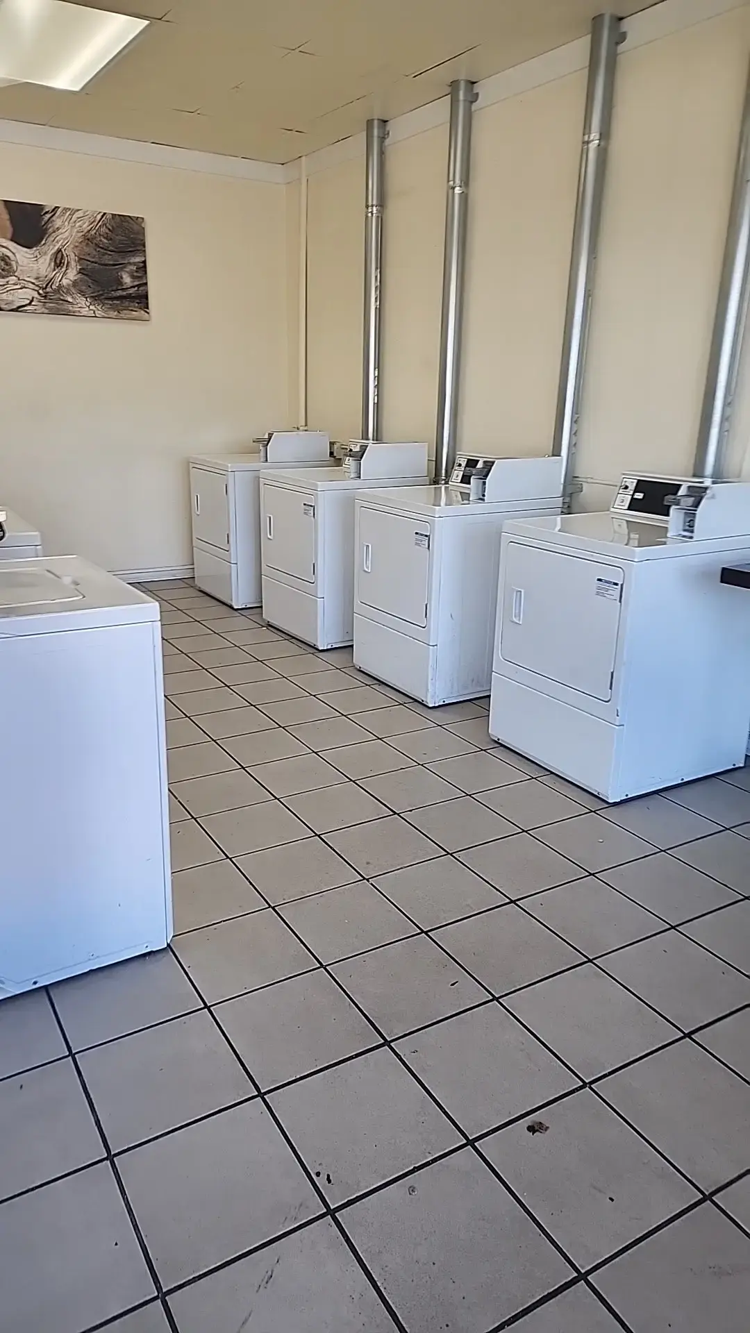 Main Street Laundry - Image 2