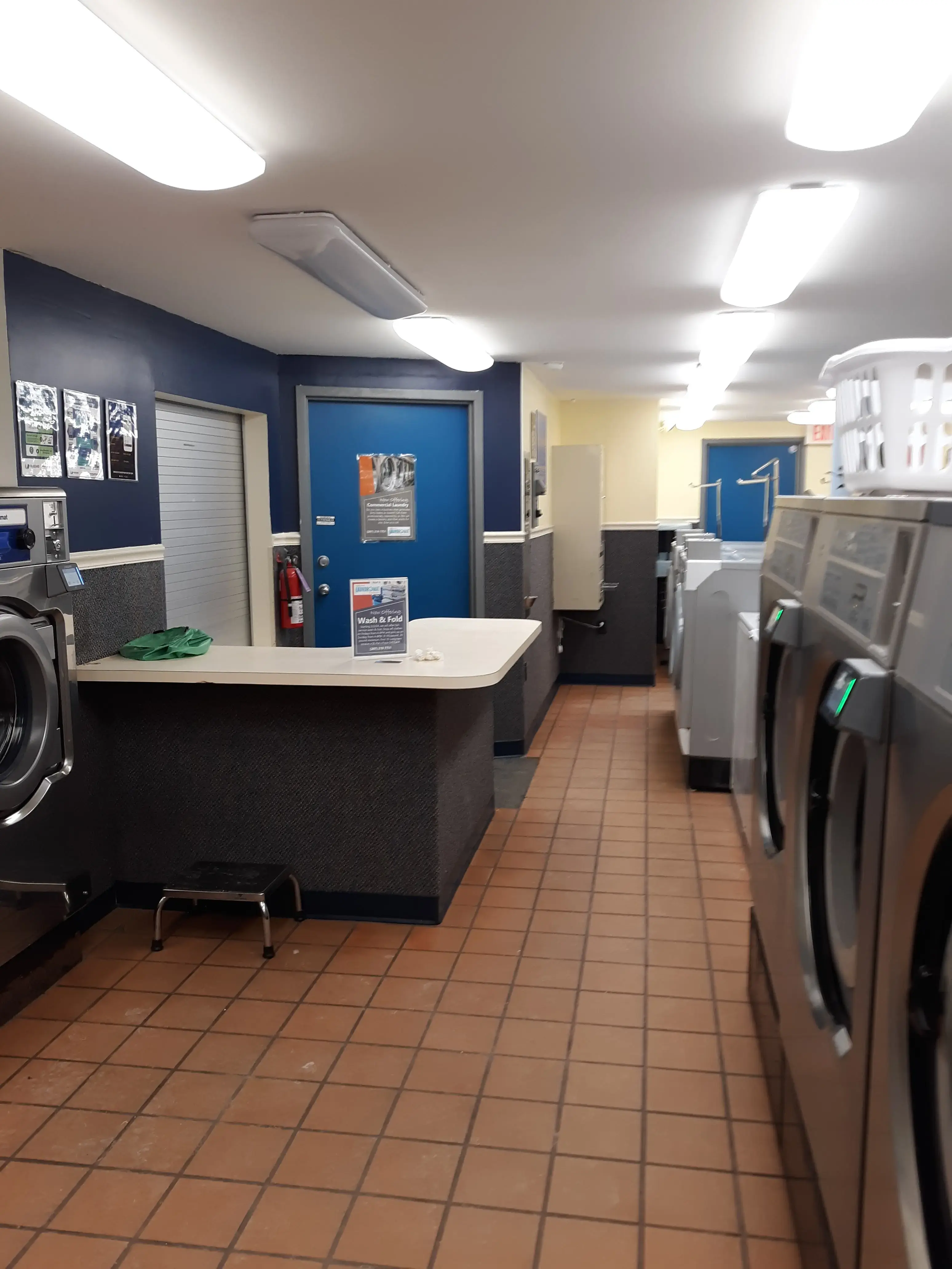 Maine Street Laundromat Scarborough - Image 12