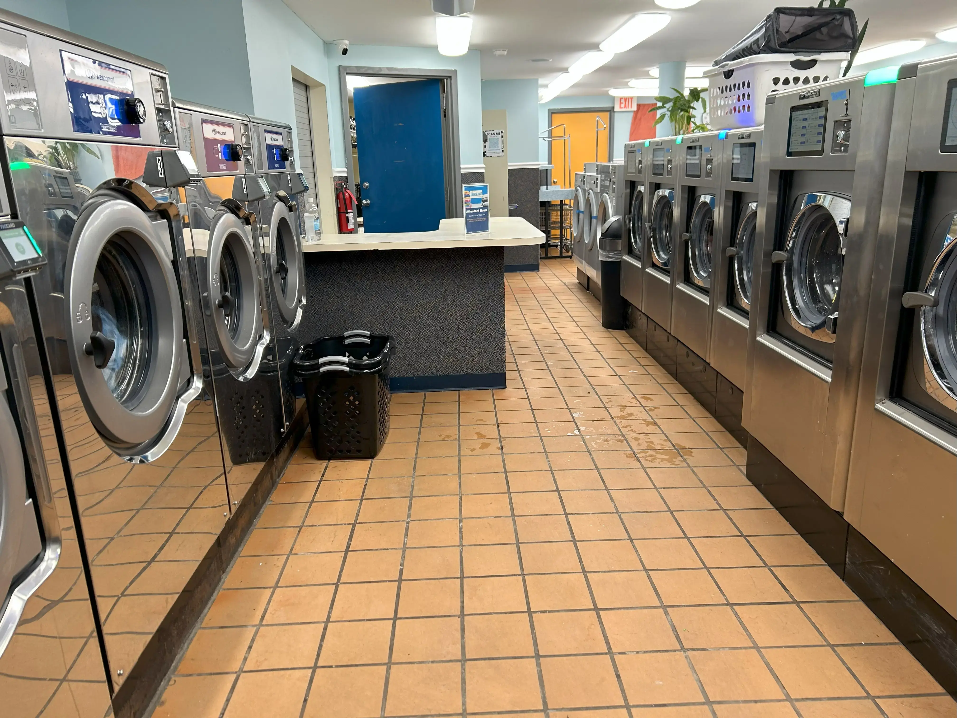 Maine Street Laundromat Scarborough thumbnail 2
