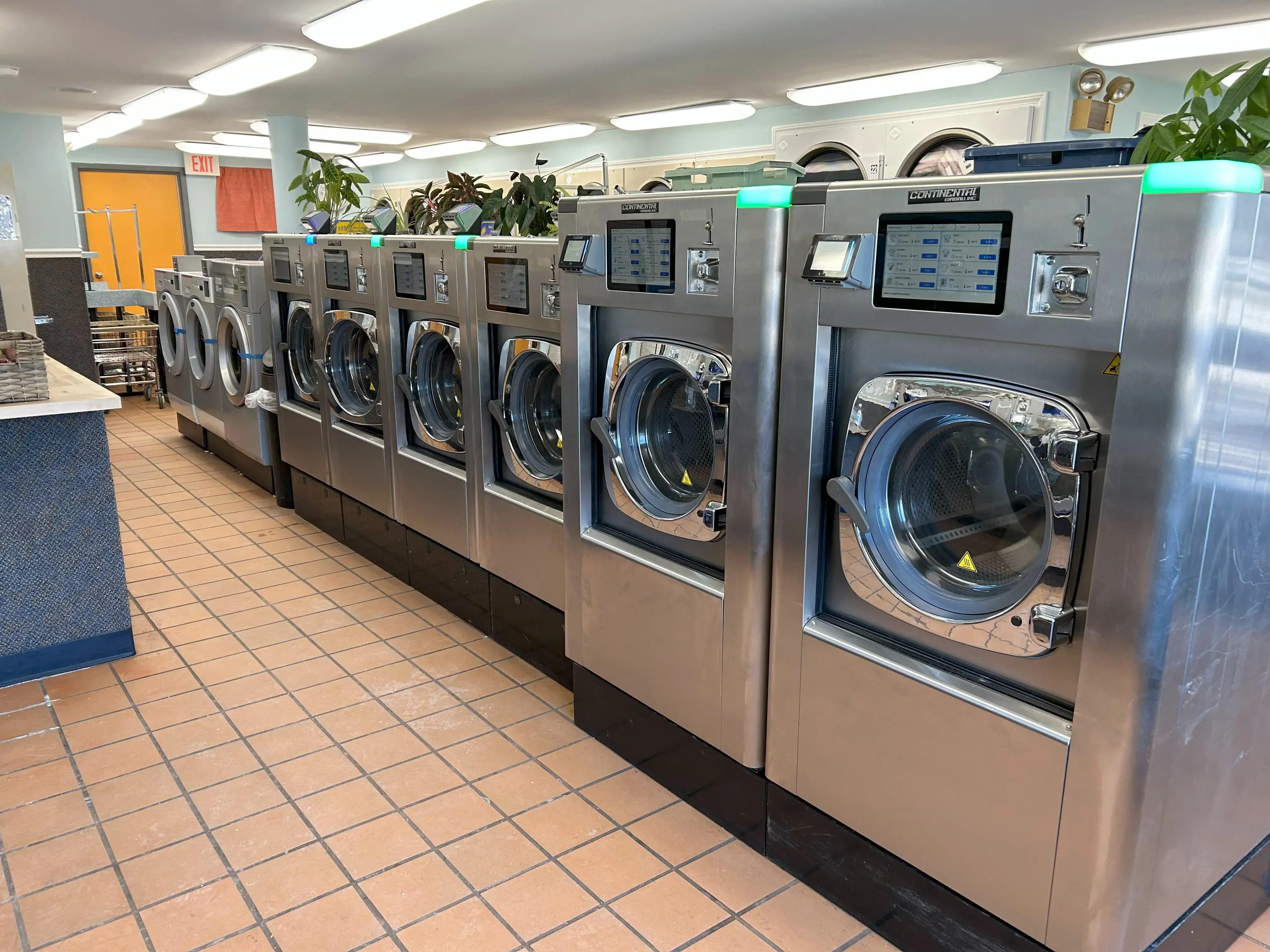 Maine Street Laundromat Scarborough - Image 10
