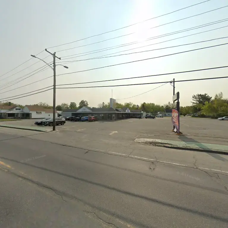 Maine Street Laundromat Skowhegan thumbnail 7