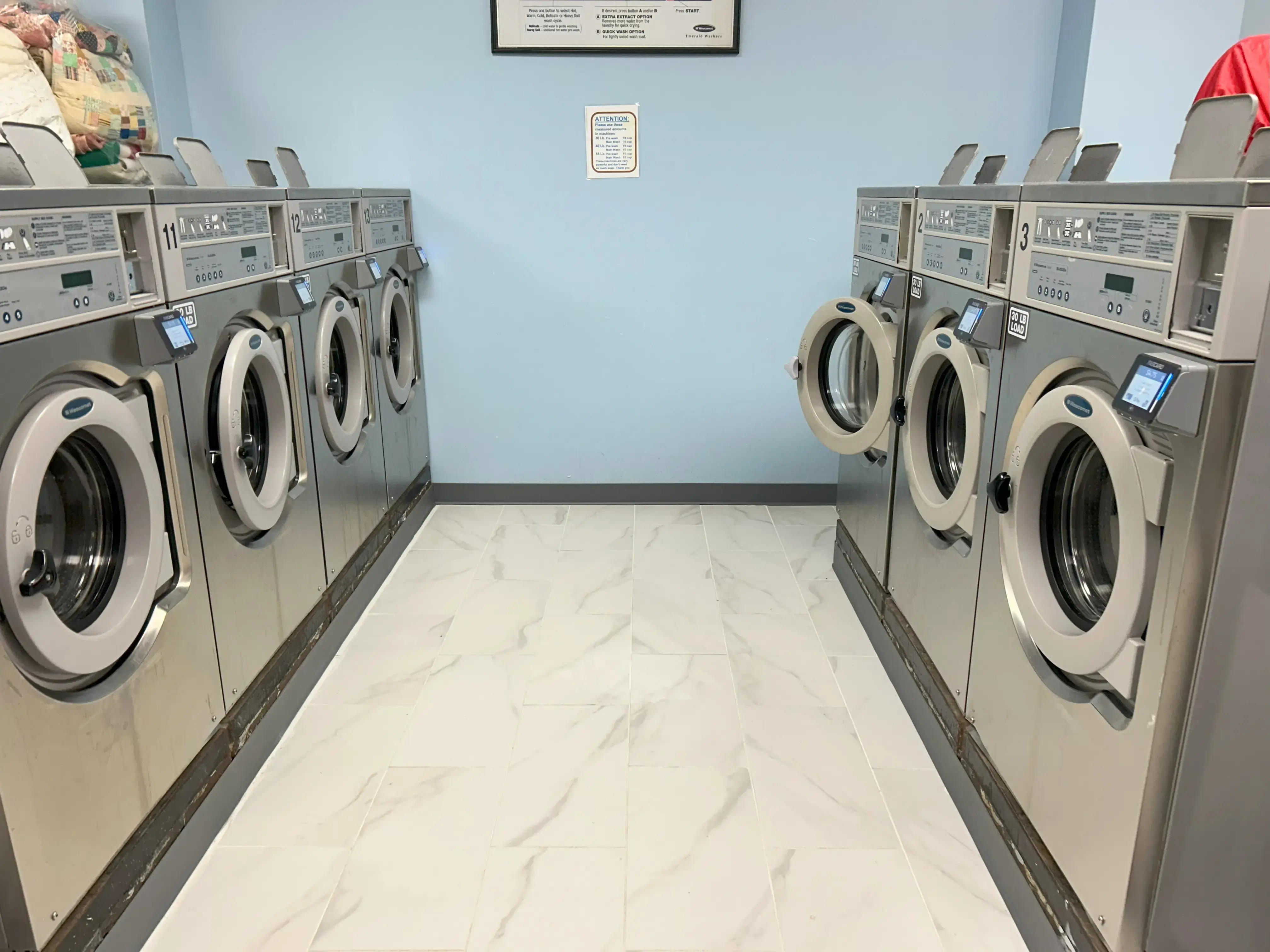 Maine Street Laundromat Skowhegan - Image 5