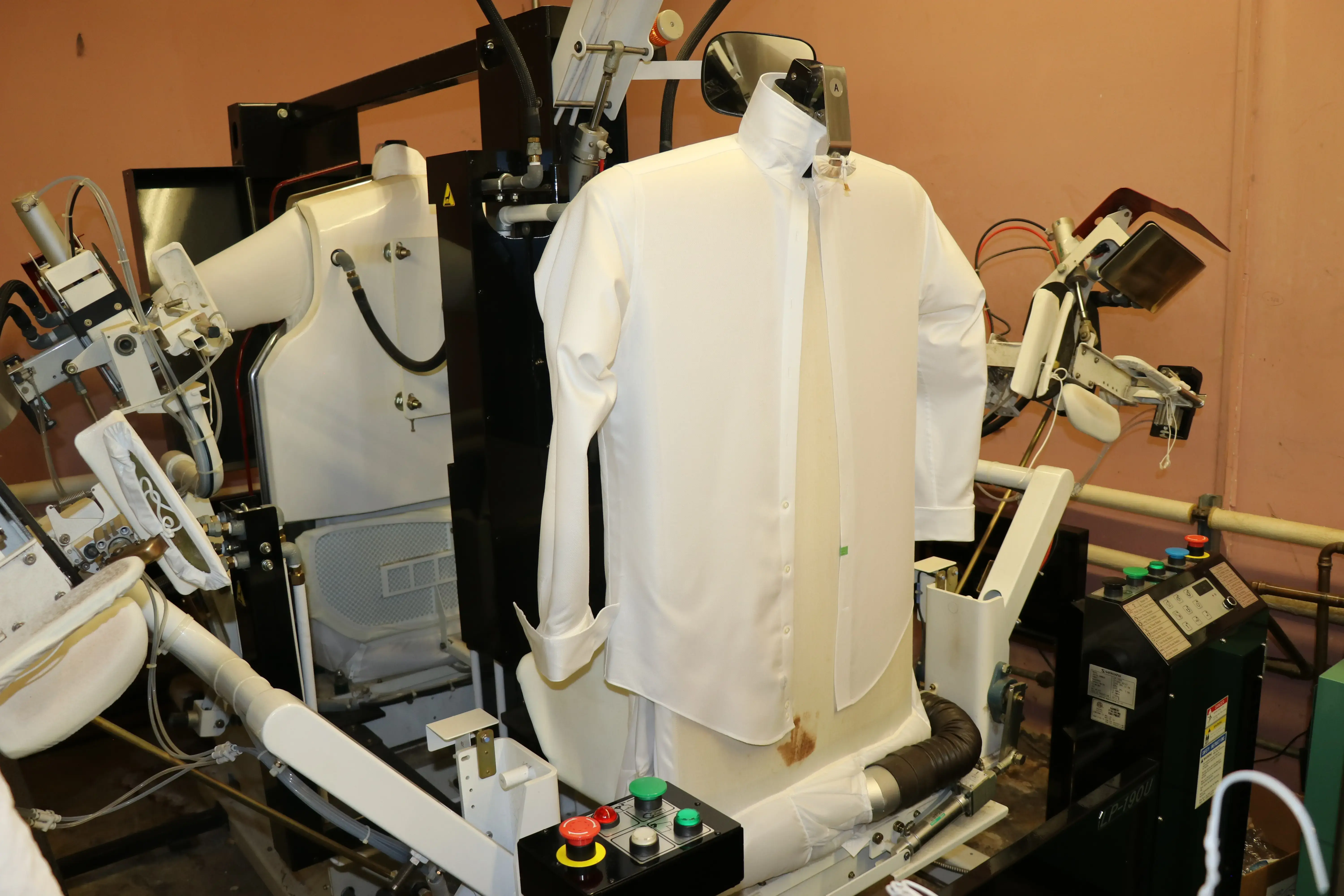 Majik Touch Cleaners - Image 1