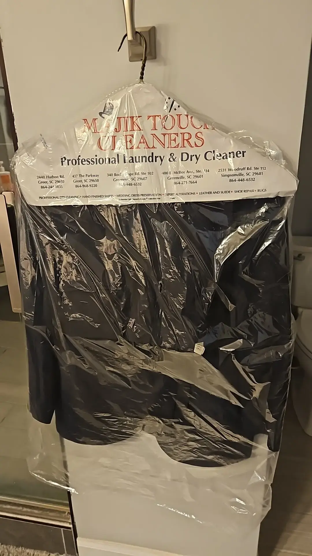 Majik Touch Cleaners thumbnail 3