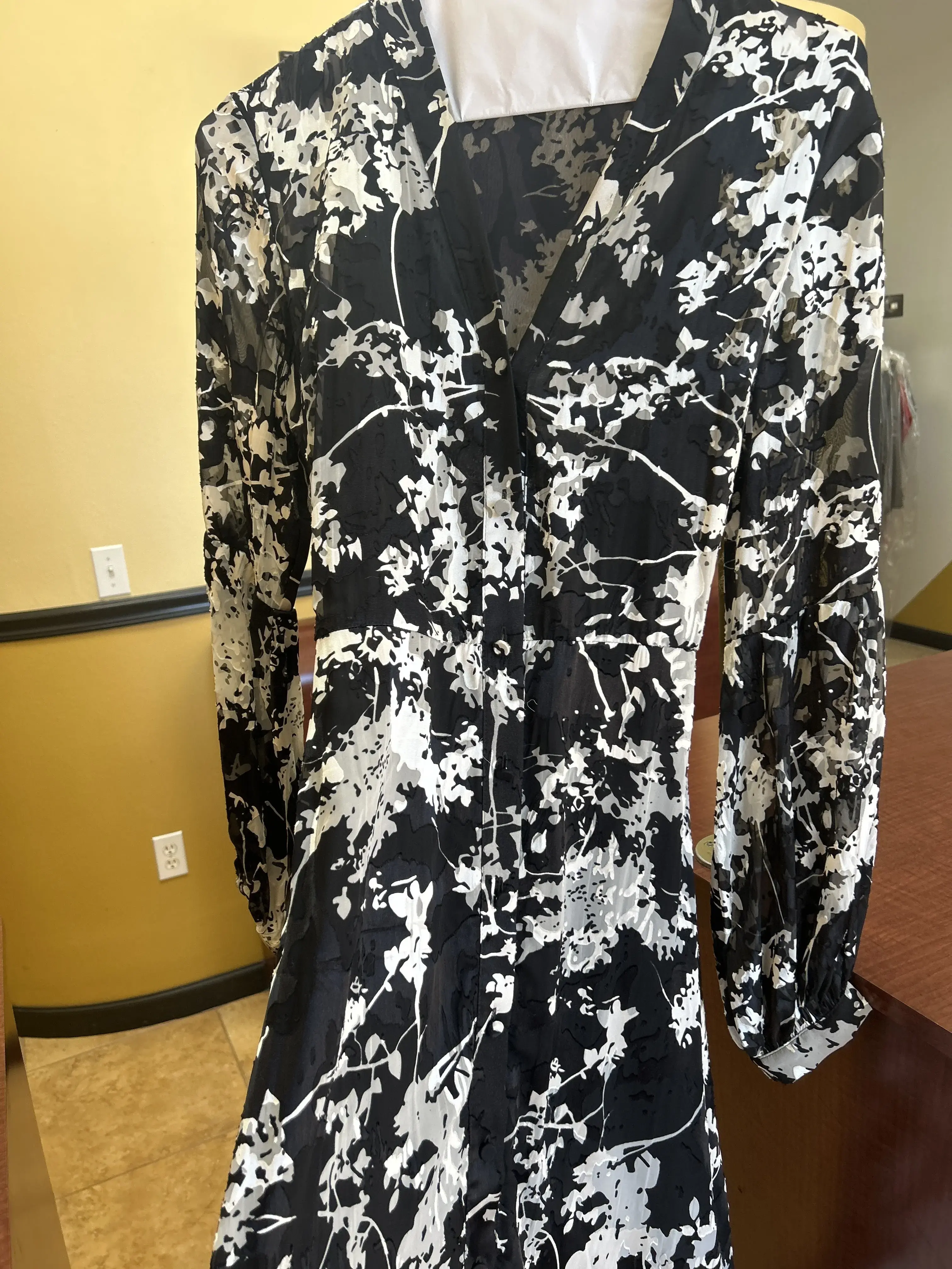 majik touch cleaners - Image 2