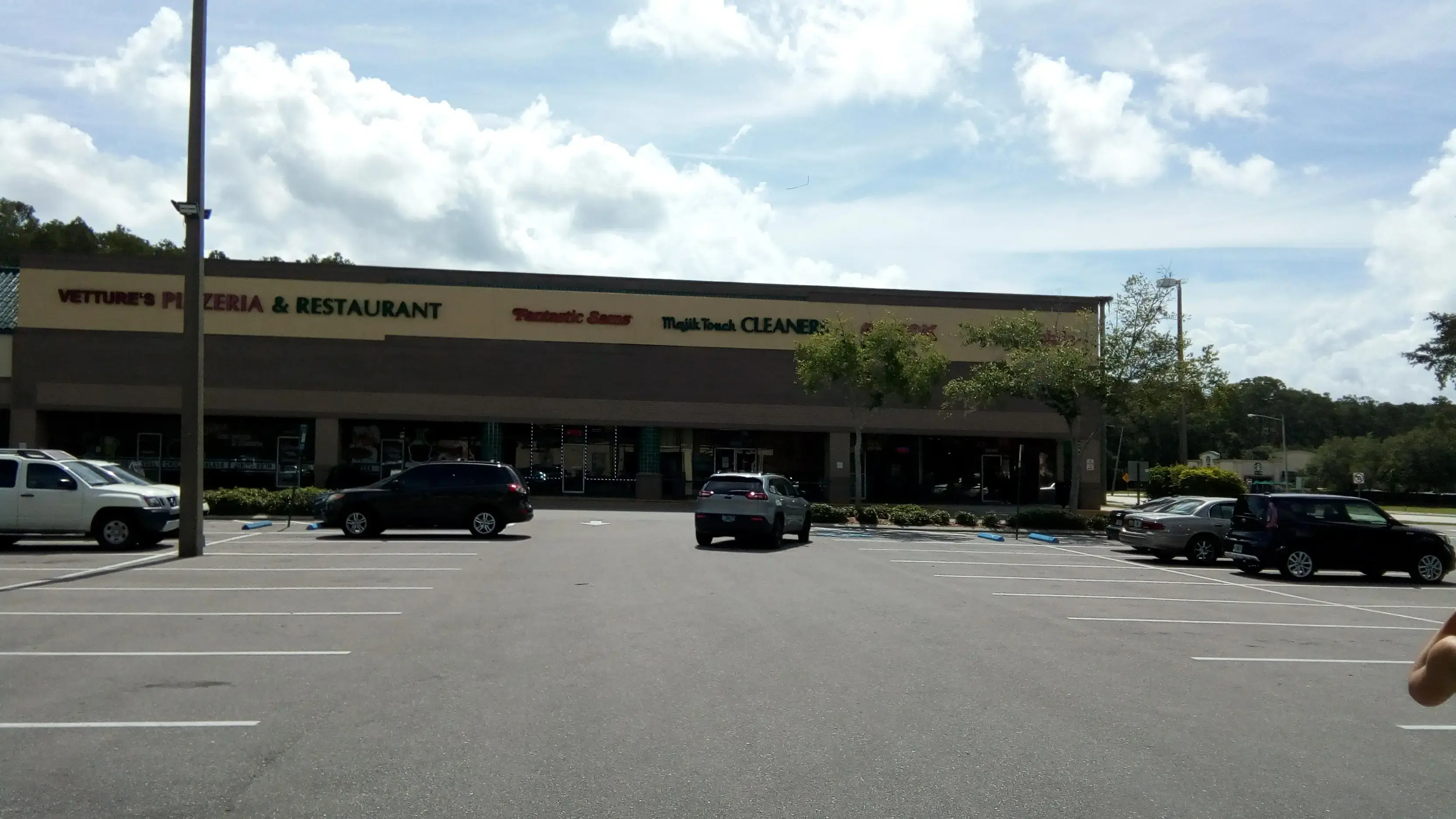 majik touch cleaners thumbnail 2