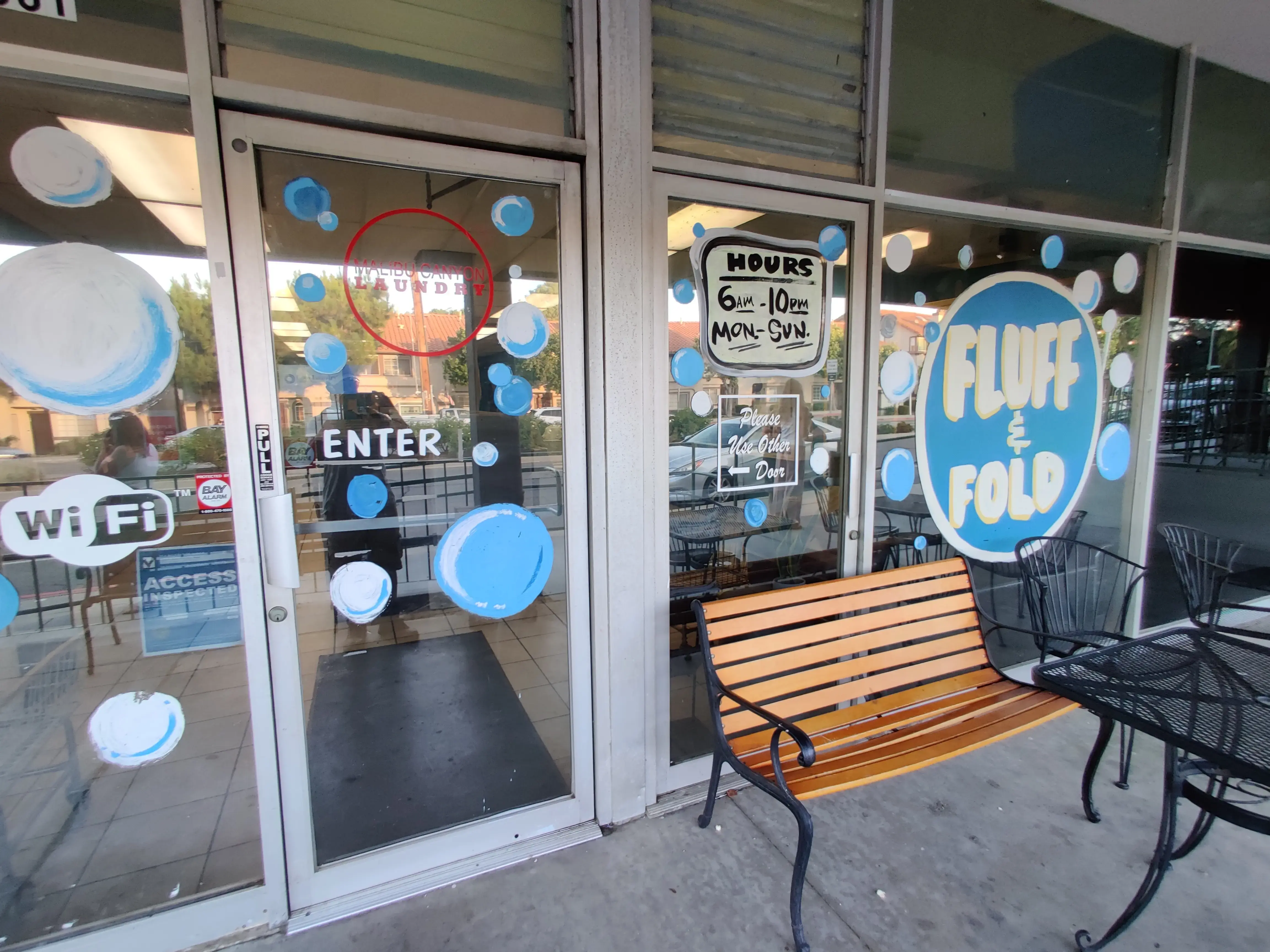 Malibu Canyon Coin Laundry - Image 3