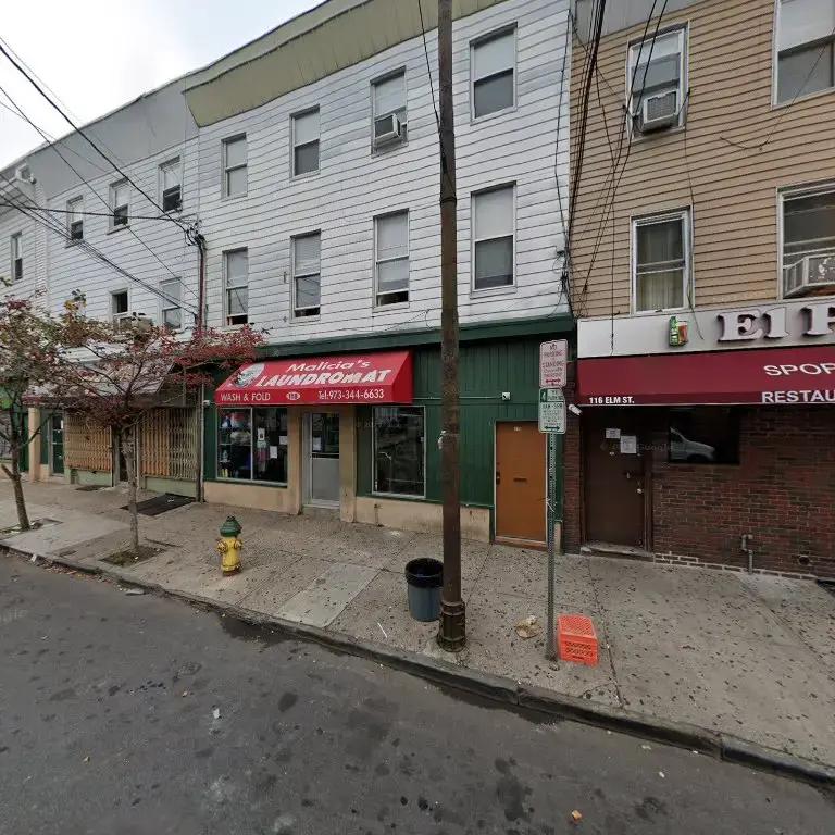 Malicia’s Laundromat - Image 6