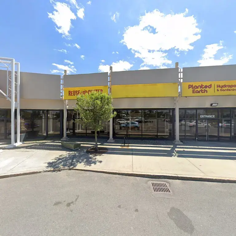 Mall Dry Cleaners - Image 5