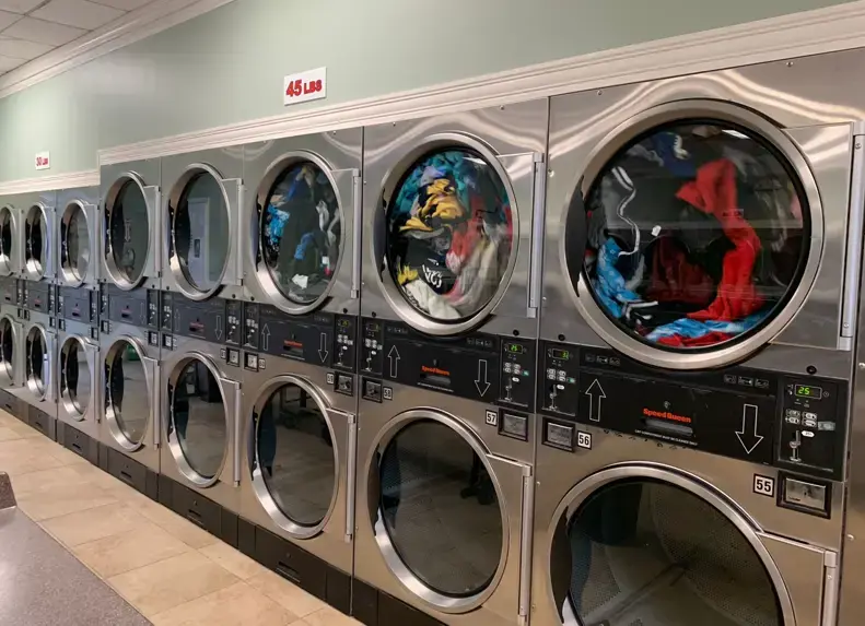 Mama's Laundromat thumbnail 19