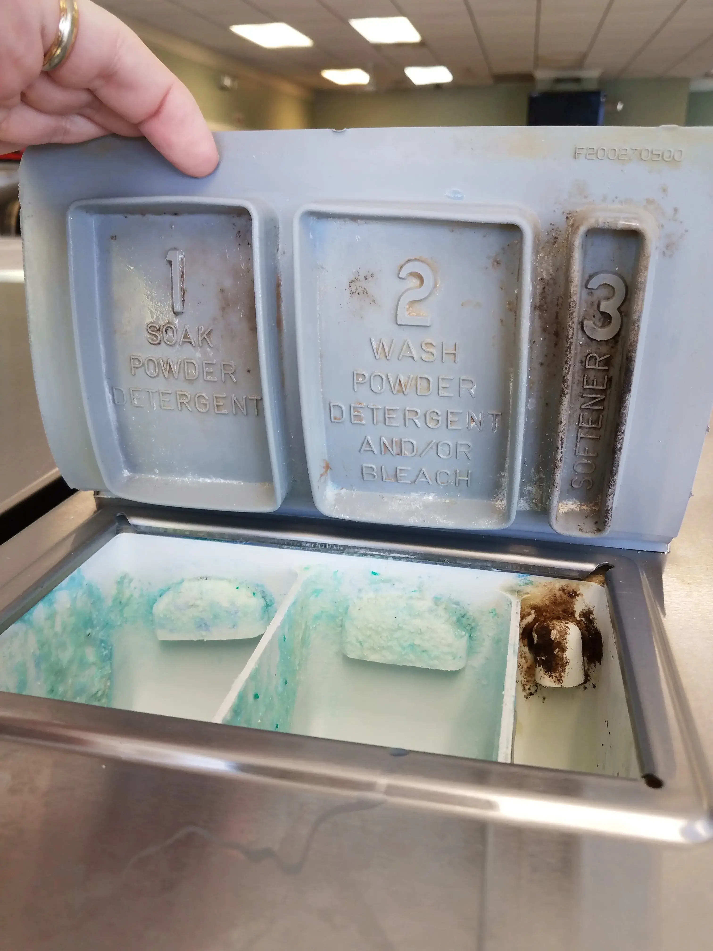 Mama's Laundromat thumbnail 17