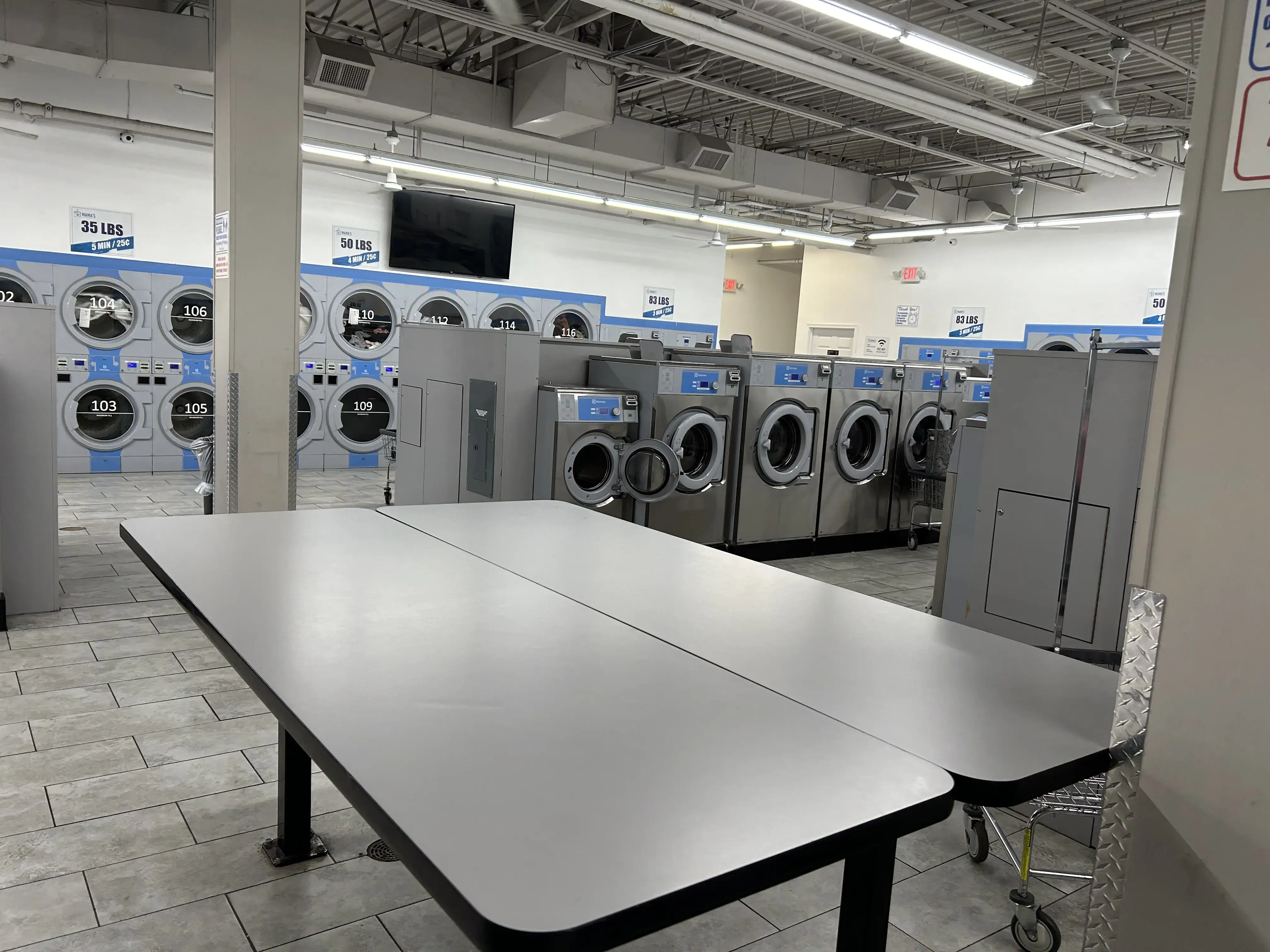 Mama's Laundromat location