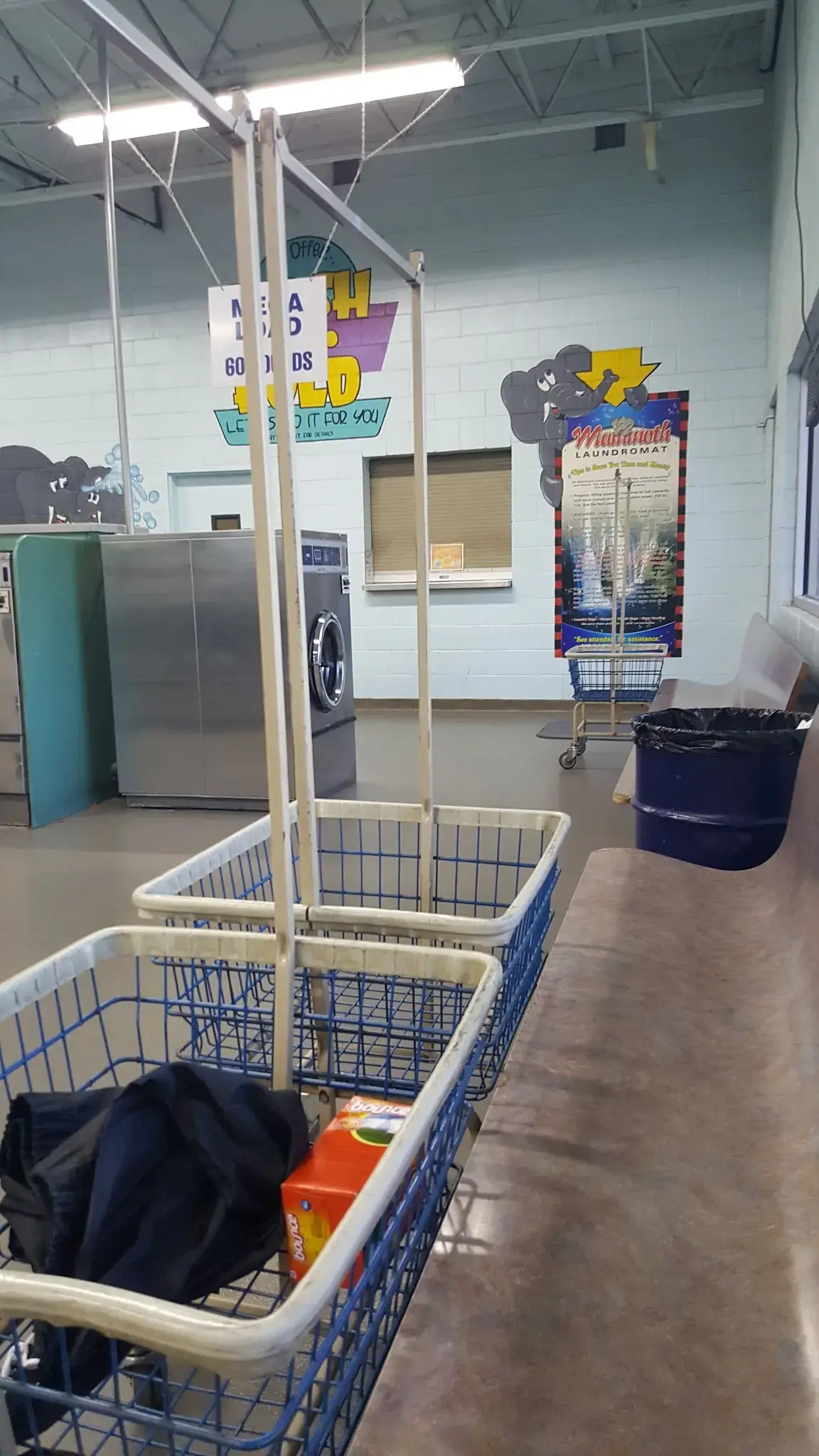 Mammoth Laundromat (7 AM - 10 PM, last wash at 8:45 PM) - Image 6