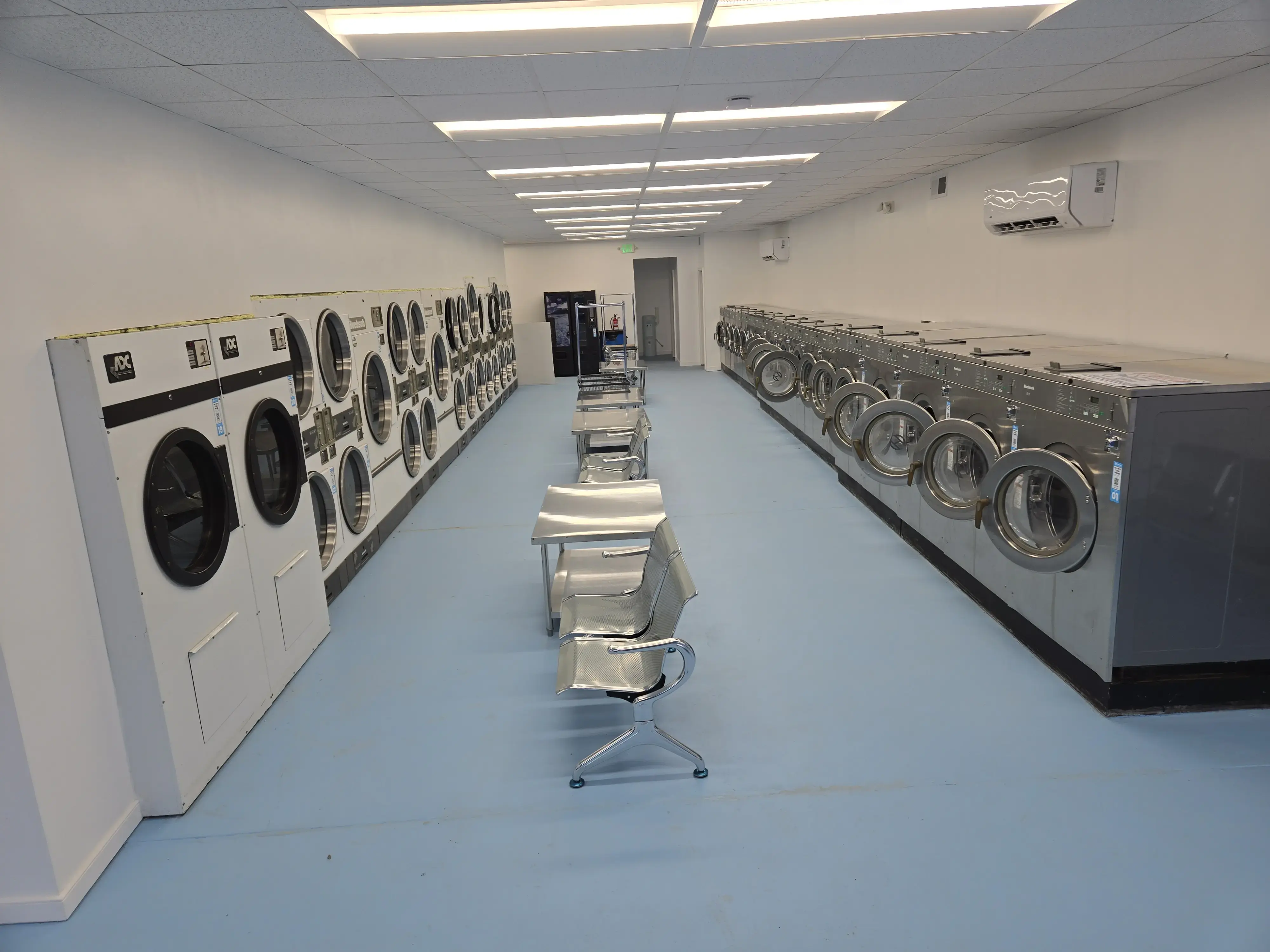 Manchester Laundromat - Image 1